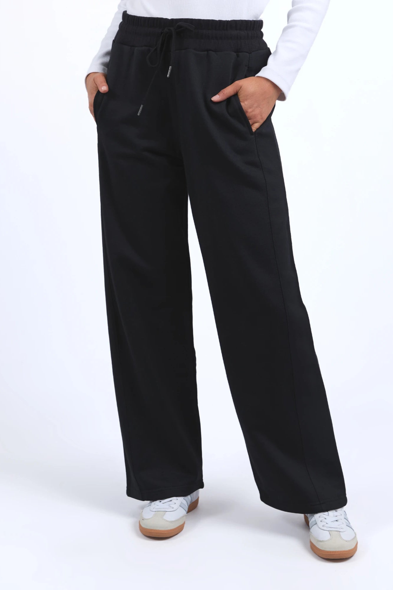 ELM ASPEN TRACKPANT - BLACK - THE VOGUE STORE