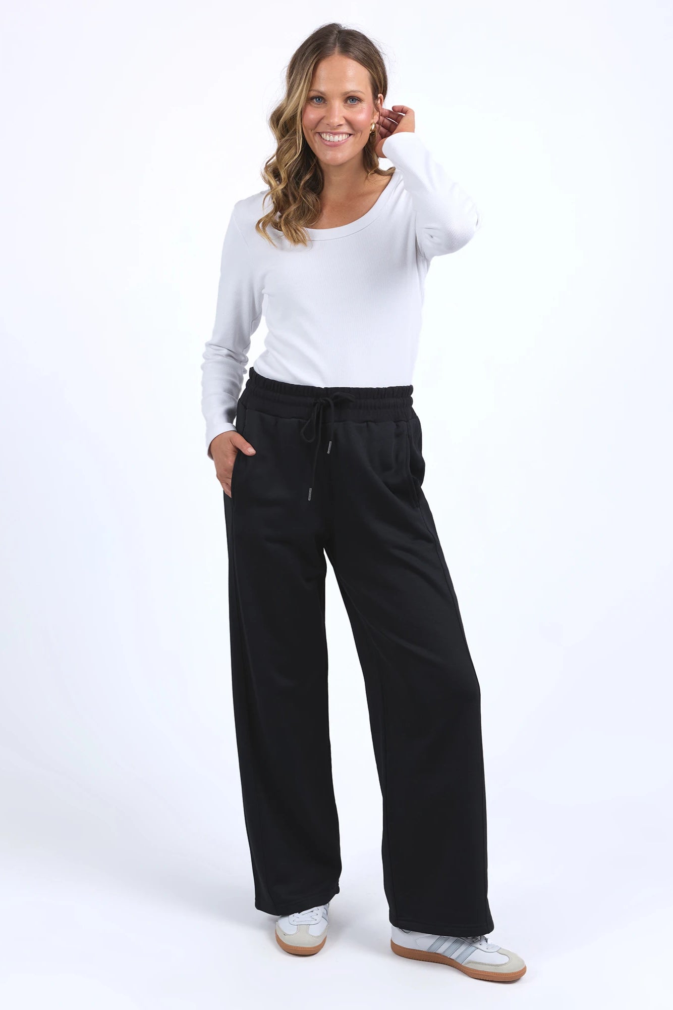 ELM ASPEN TRACKPANT - BLACK - THE VOGUE STORE