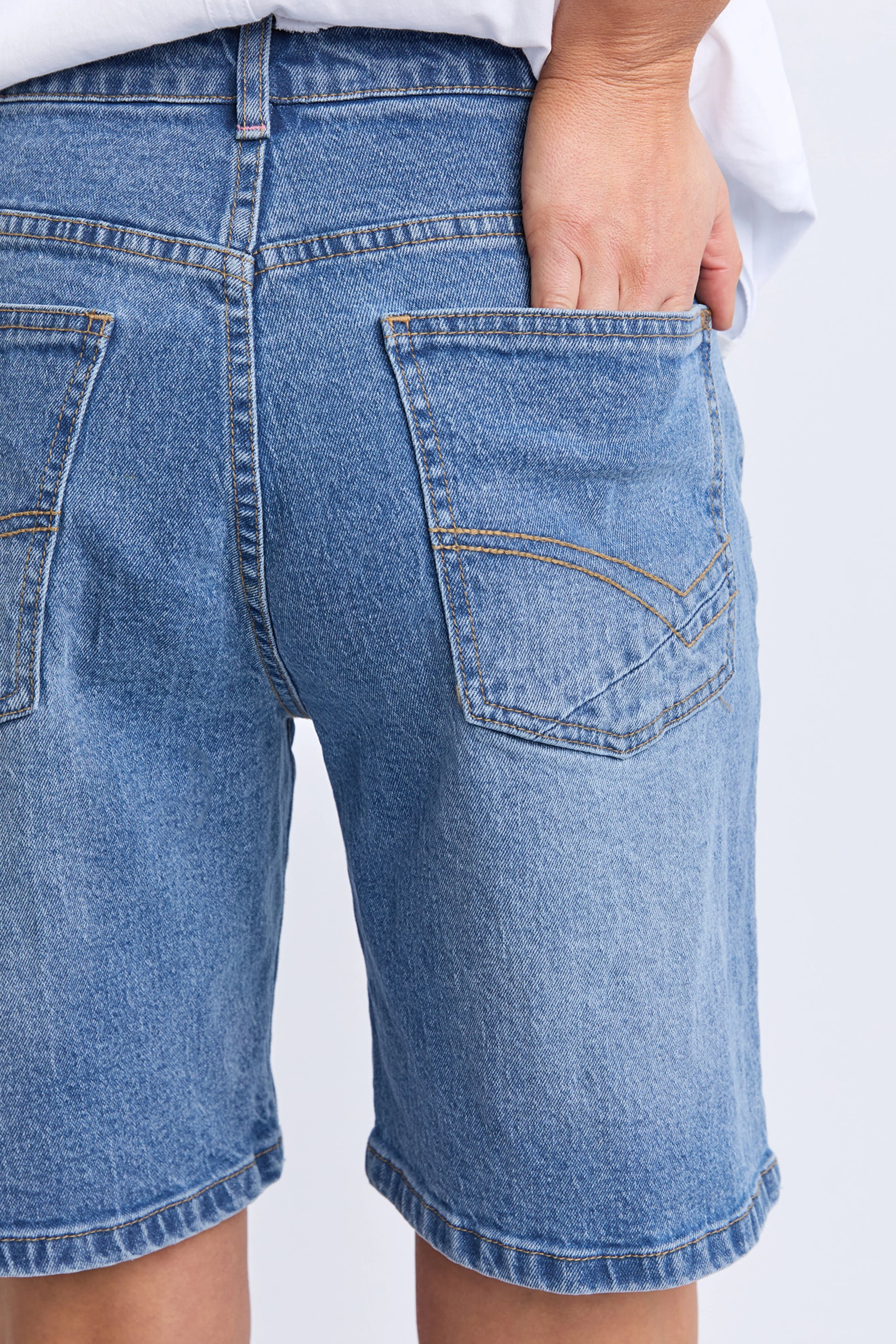 ELM MACIE DENIM SHORT - MID BLUE WASH - THE VOGUE STORE