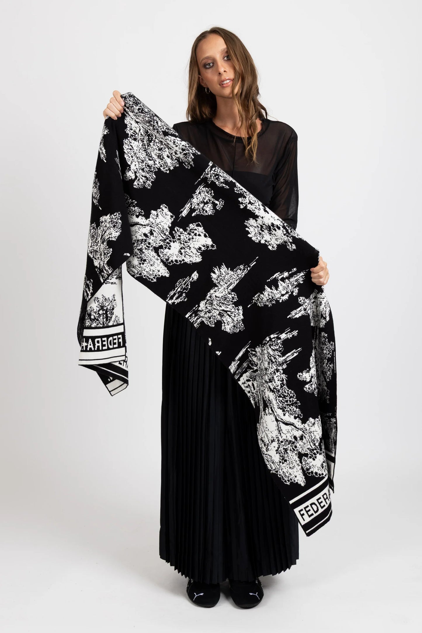 FEDERATION RIVER SCARF - THE VOGUE STORE
