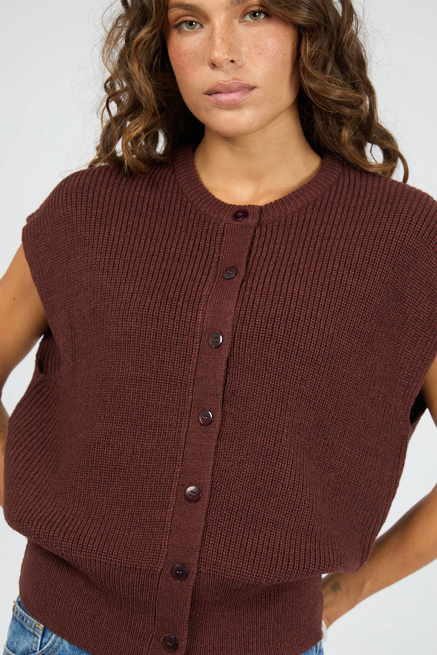 SILENT THEORY ELARA VEST TOP - CHERRY - THE VOGUE STORE