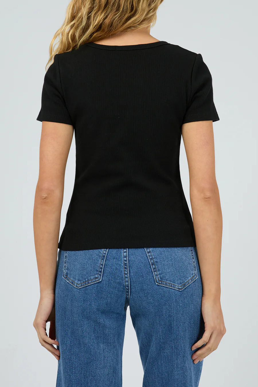 SILENT THEORY MIA TEE - BLACK - THE VOGUE STORE