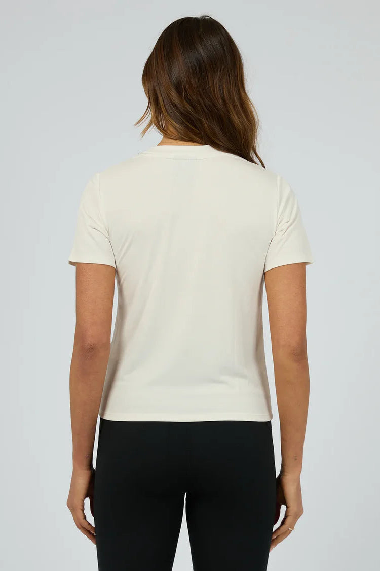 ALL ABOUT EVE LUXE ACTIVE TEE - VINTAGE WHITE - THE VOGUE STORE