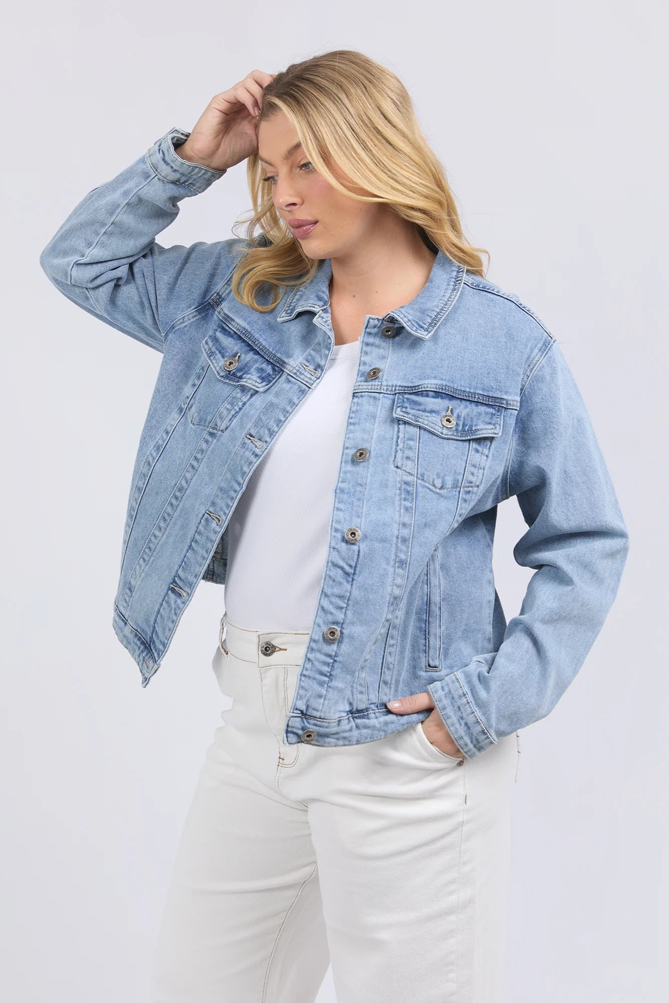 ELM BECCA DENIM JACKET - LIGHT BLUE WASH - THE VOGUE STORE
