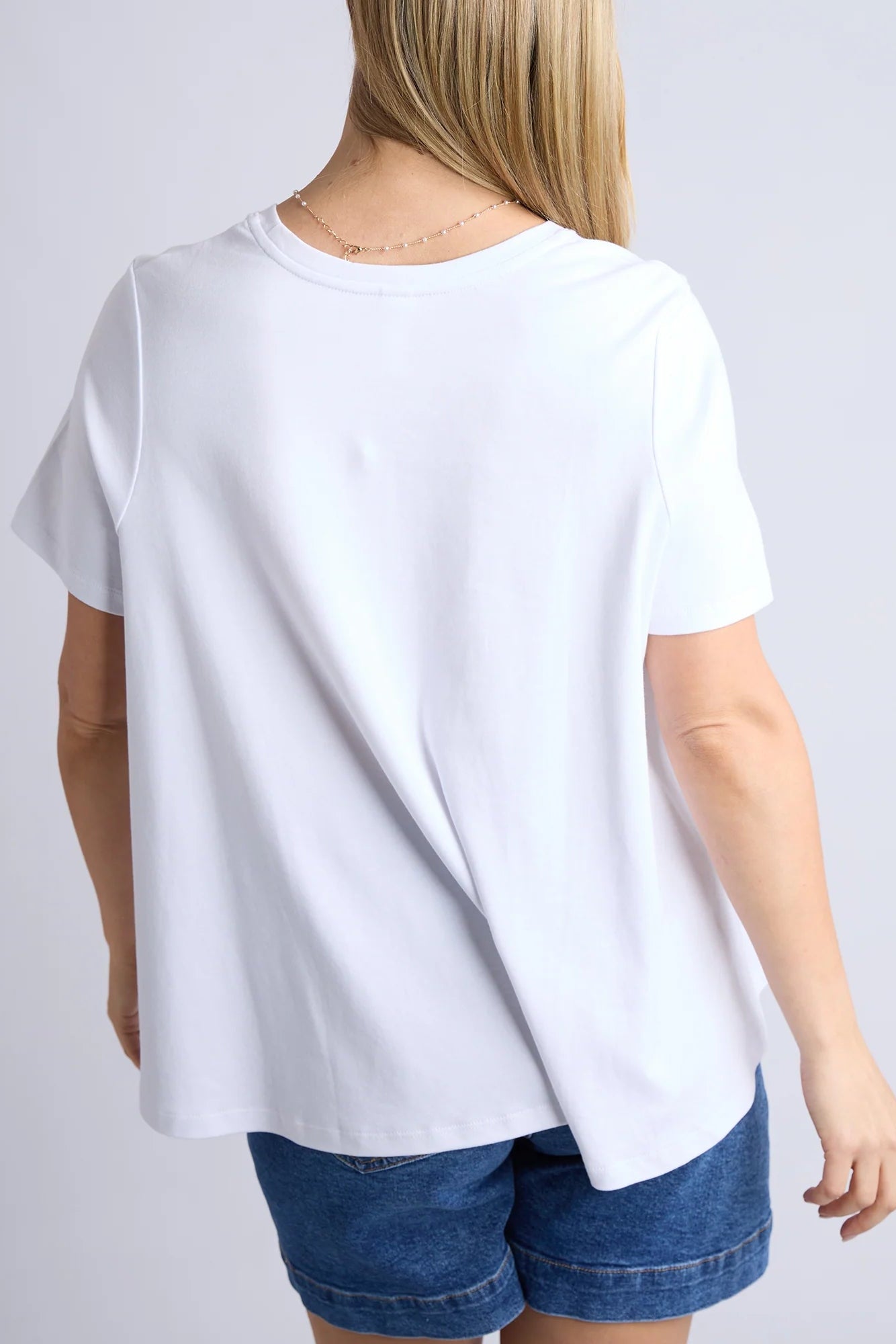 ELM DAISY TEE - WHITE - THE VOGUE STORE