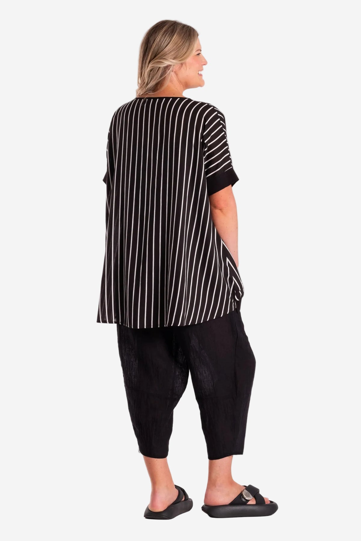 DEEANNE HOBBS LEESE TOP - BLACK STRIPE - THE VOGUE STORE