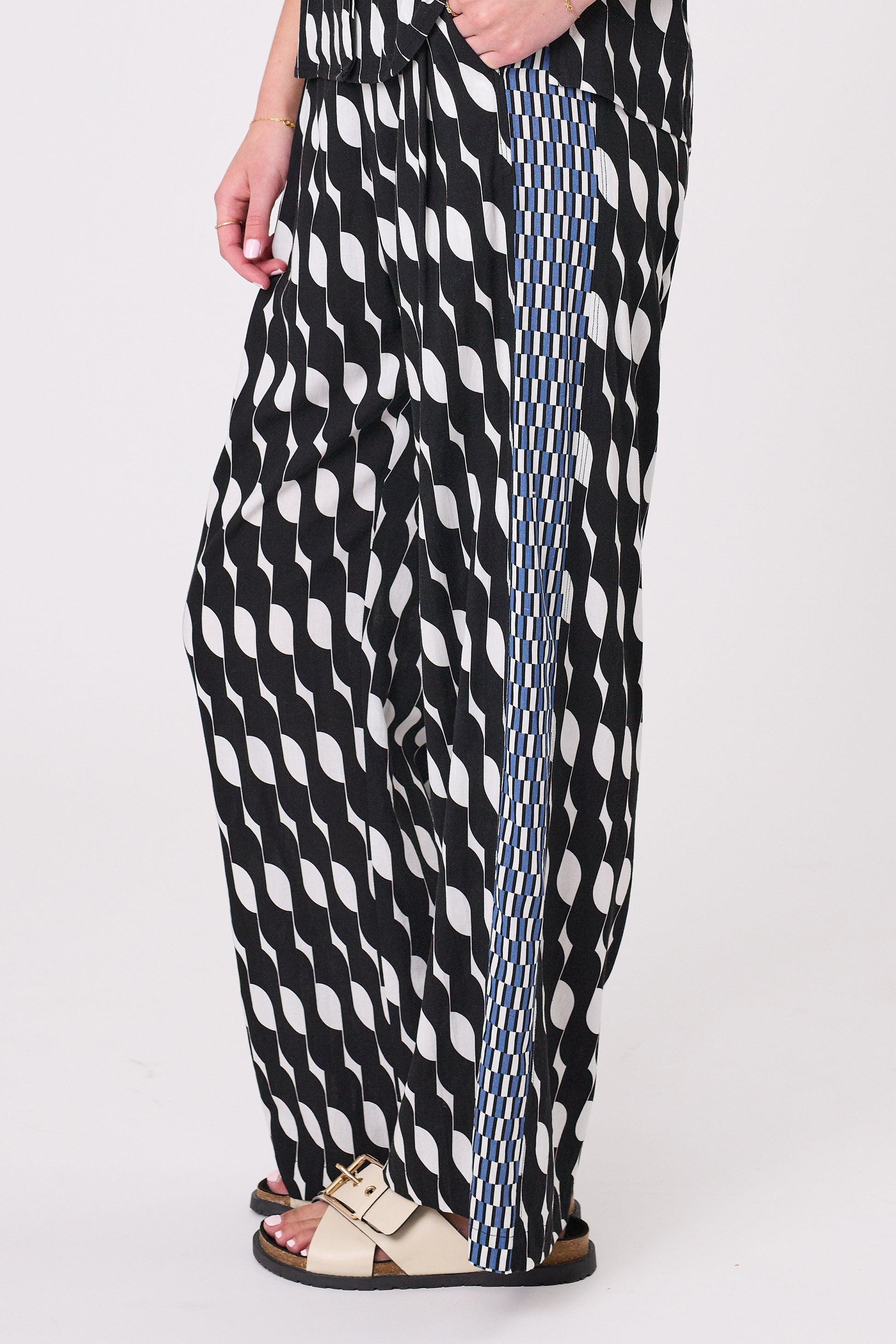 DESIGN NATION EMPIRE PANT - BLACK - THE VOGUE STORE