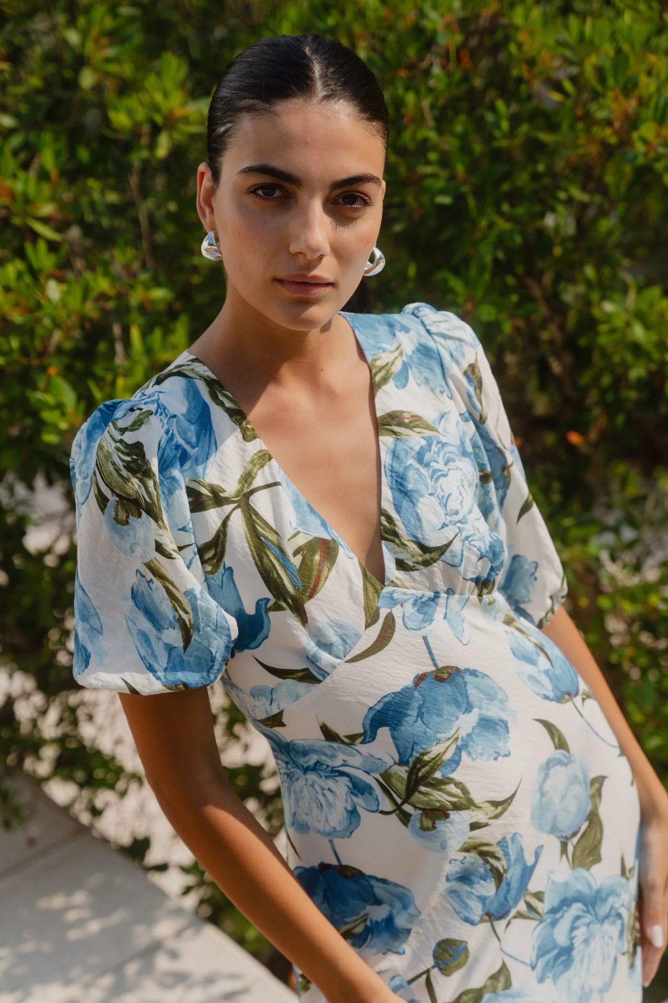 AMONG THE BRAVE AMORA BLUE VINTAGE FLORAL SS BIAS MIDI DRESS - THE VOGUE STORE