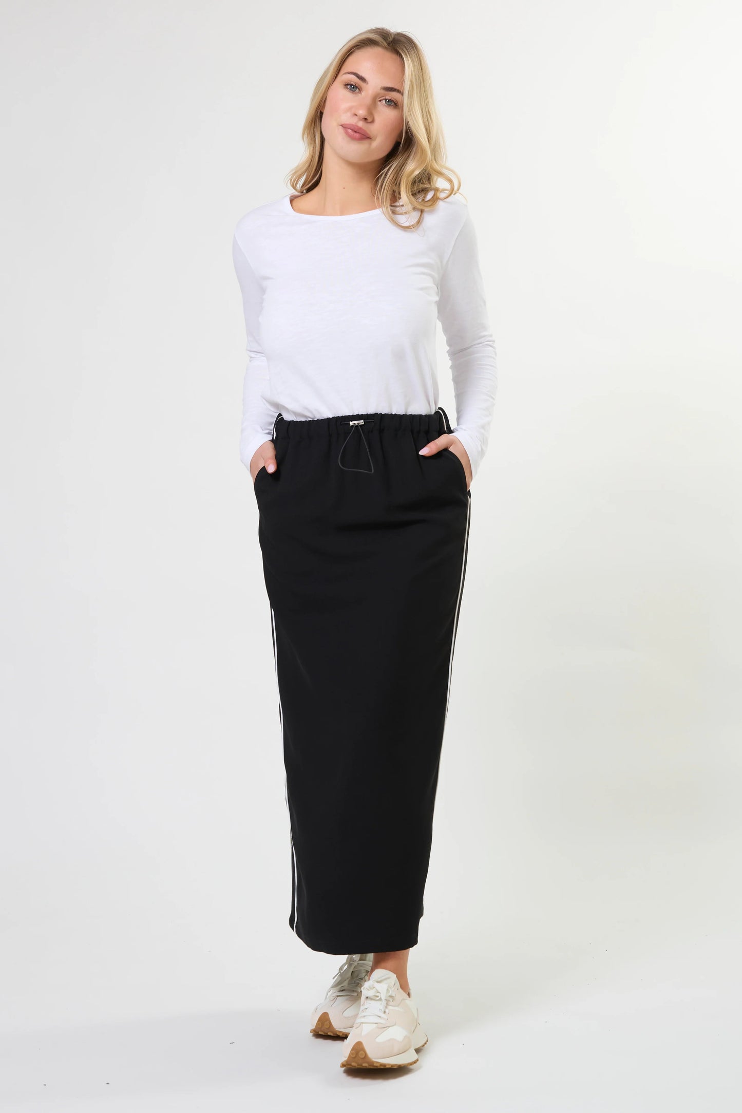 STELLA + GEMMA PARK SKIRT - BLACK - THE VOGUE STORE