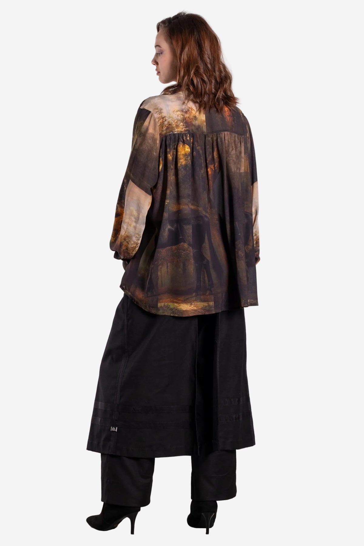 DEEANNE HOBBS BUCCANEER SHIRT - MIDNIGHT TREK - THE VOGUE STORE