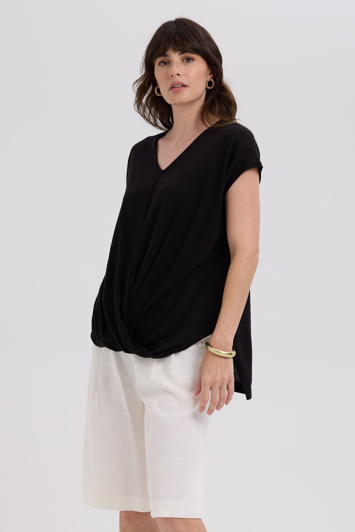 LD & CO LINEN DRAPE TOP - BLACK - THE VOGUE STORE