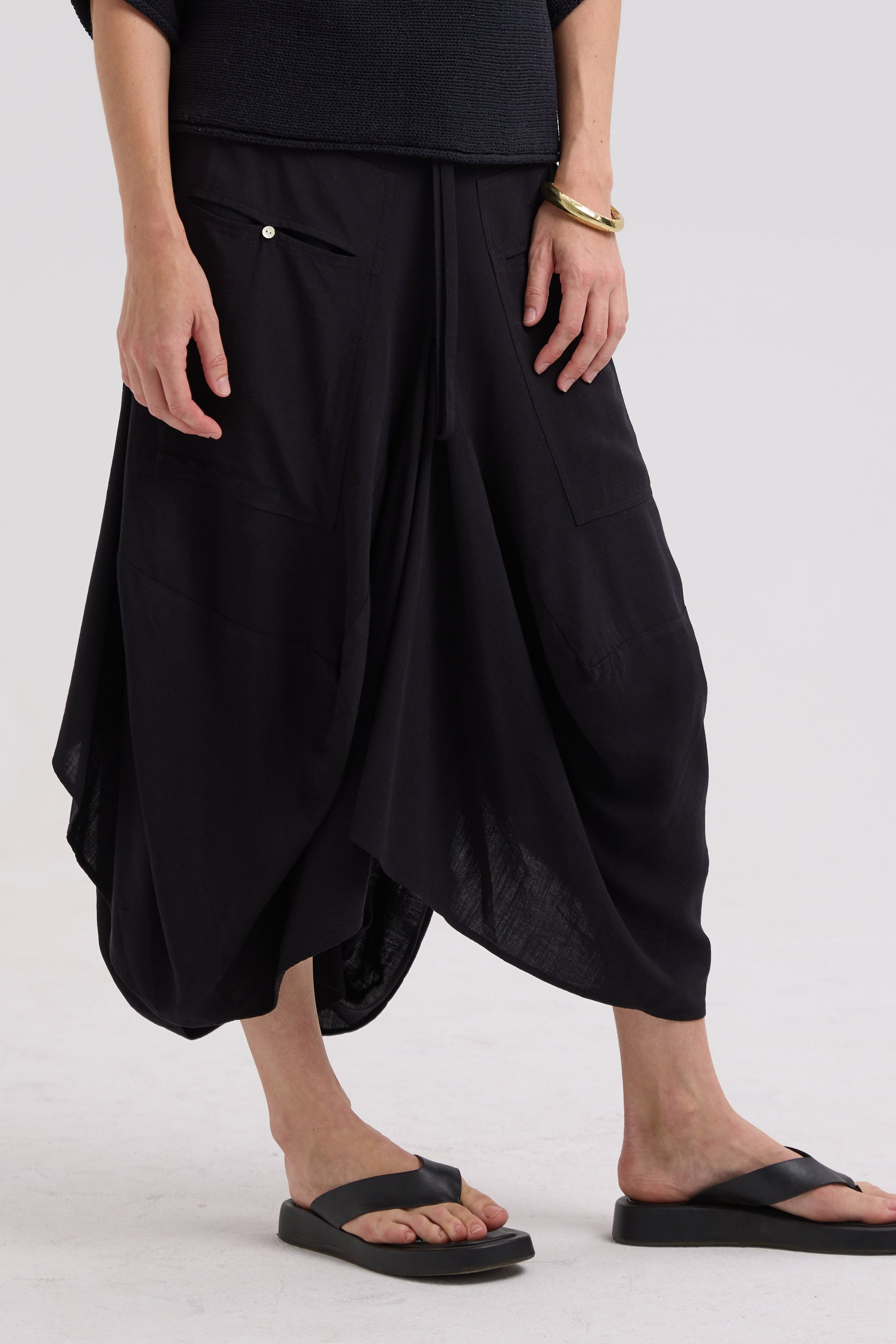 LD & CO DRAPE BOTTOM SKIRT - BLACK - THE VOGUE STORE