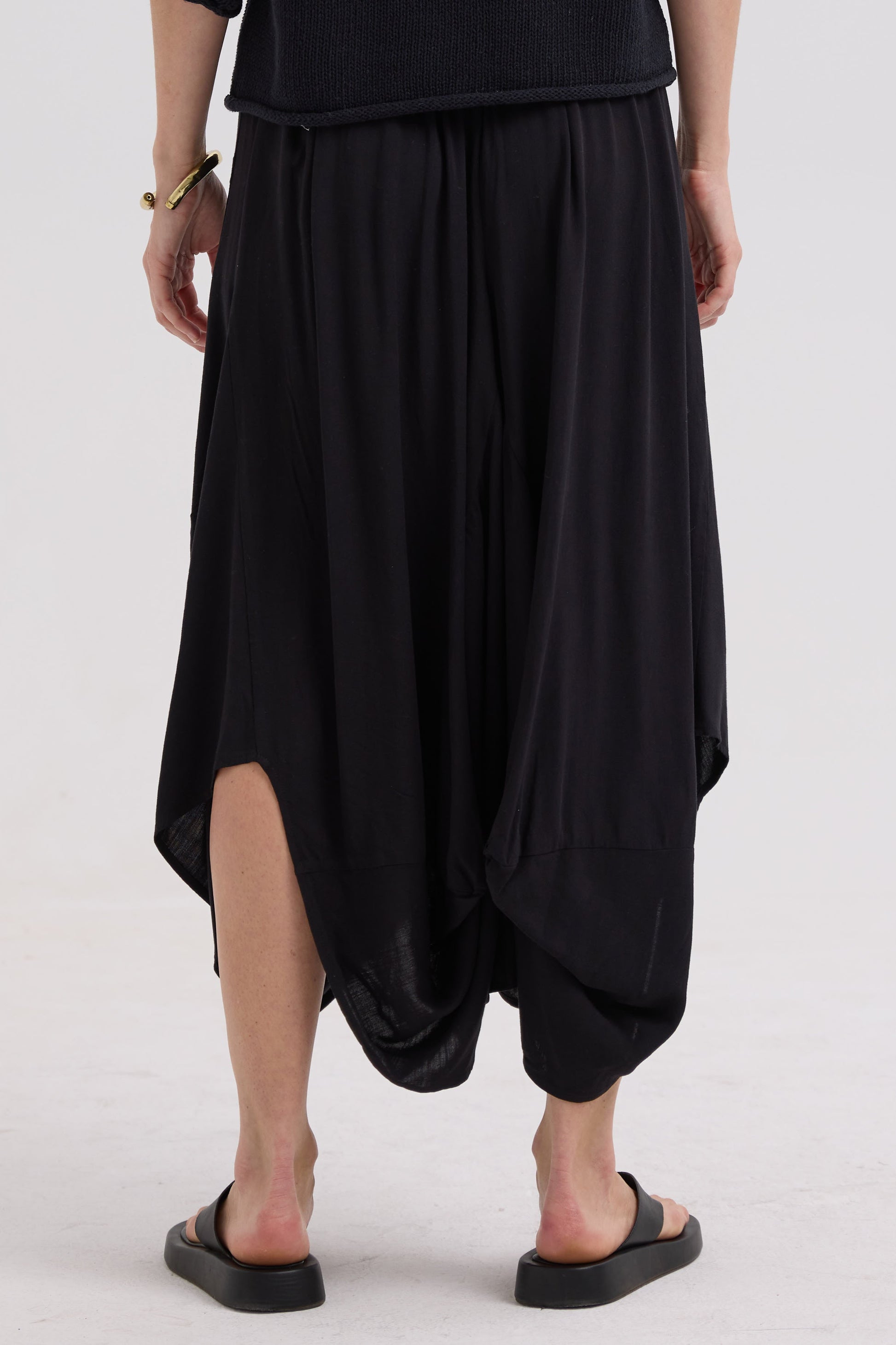 LD & CO DRAPE BOTTOM SKIRT - BLACK - THE VOGUE STORE
