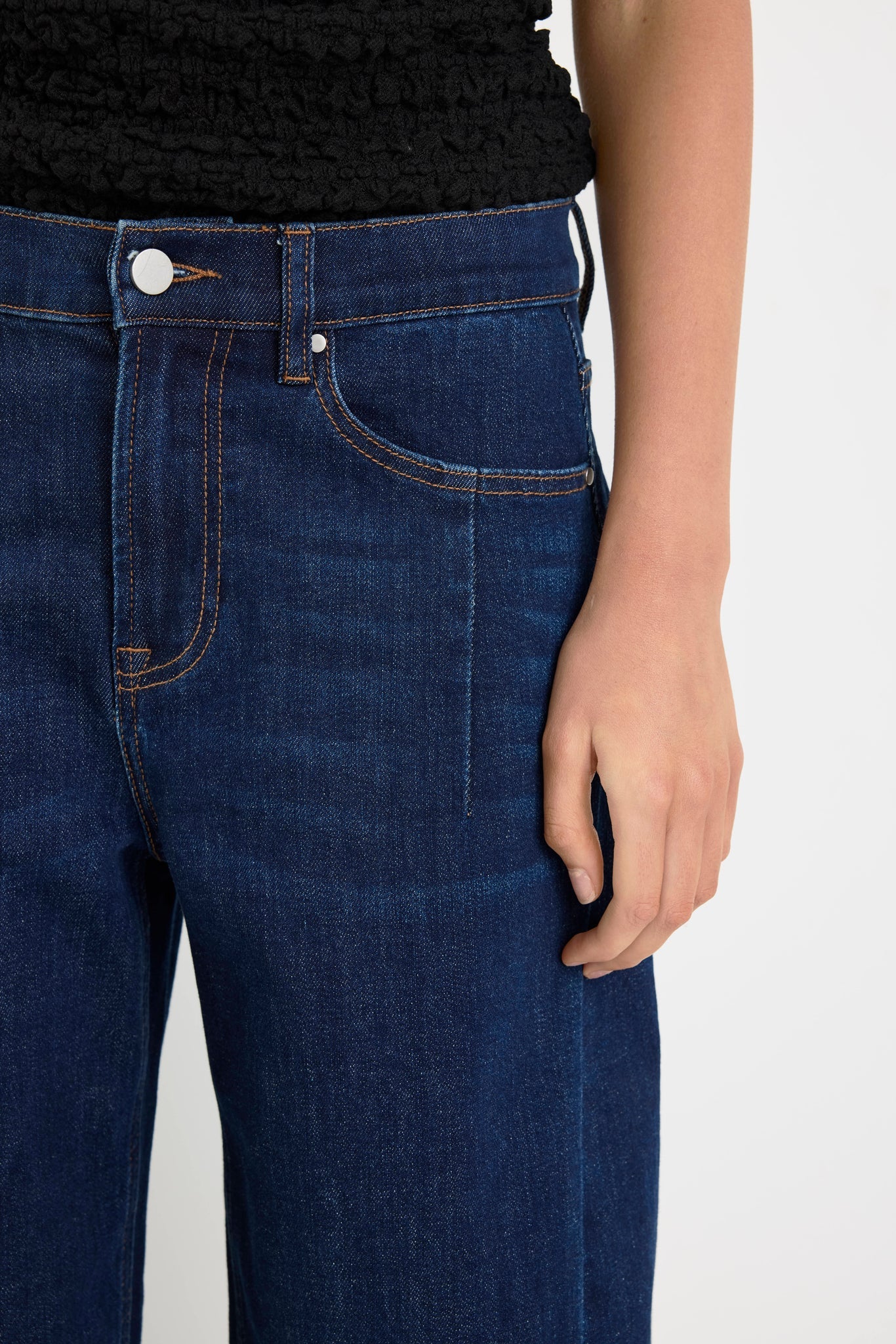AMONG THE BRAVE GRADUATE DARK BLUE STRETCH BARREL JEANS - THE VOGUE STORE