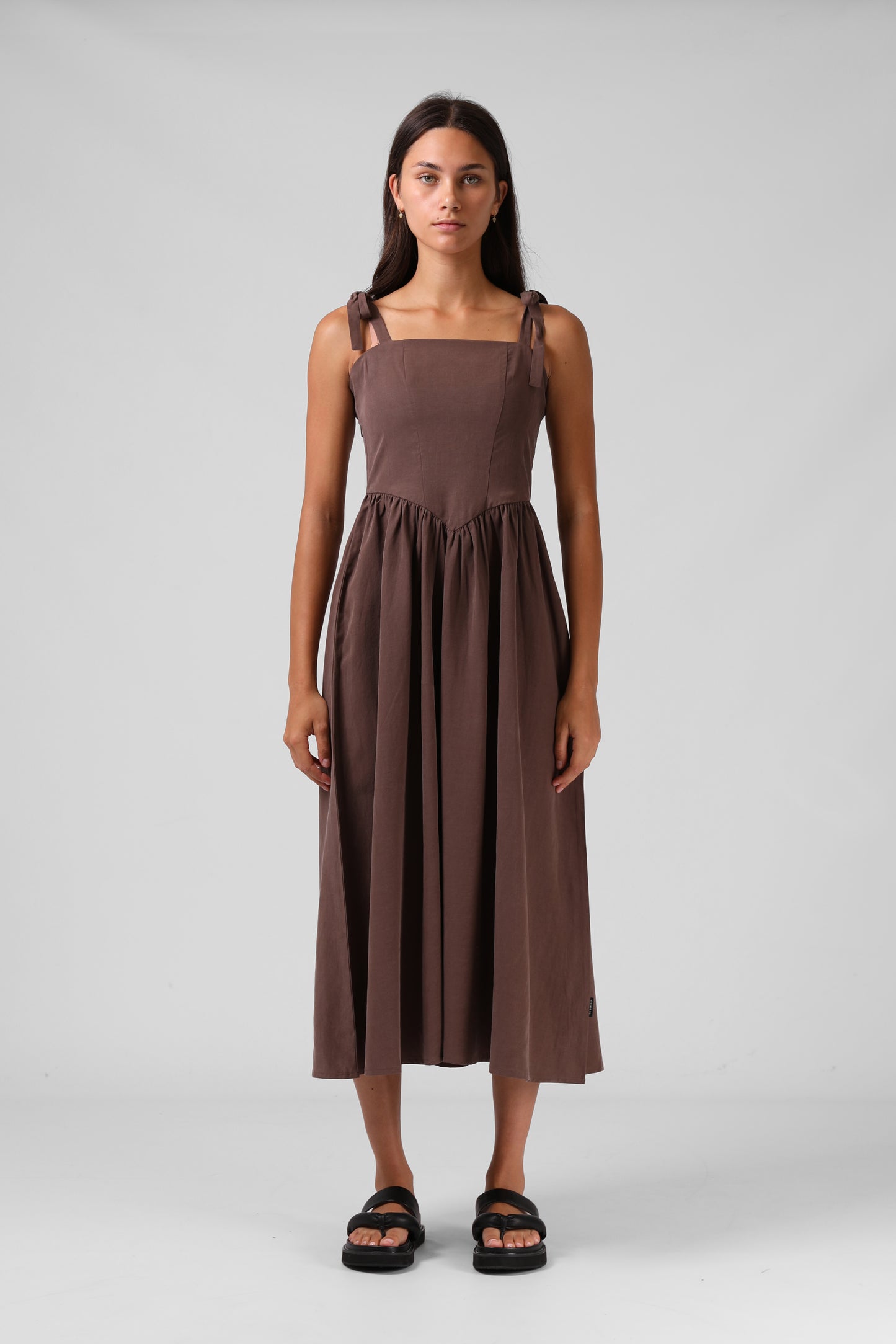 RPM SOFIA MIDI DRESS - CHOCOLATE - THE VOGUE STORE