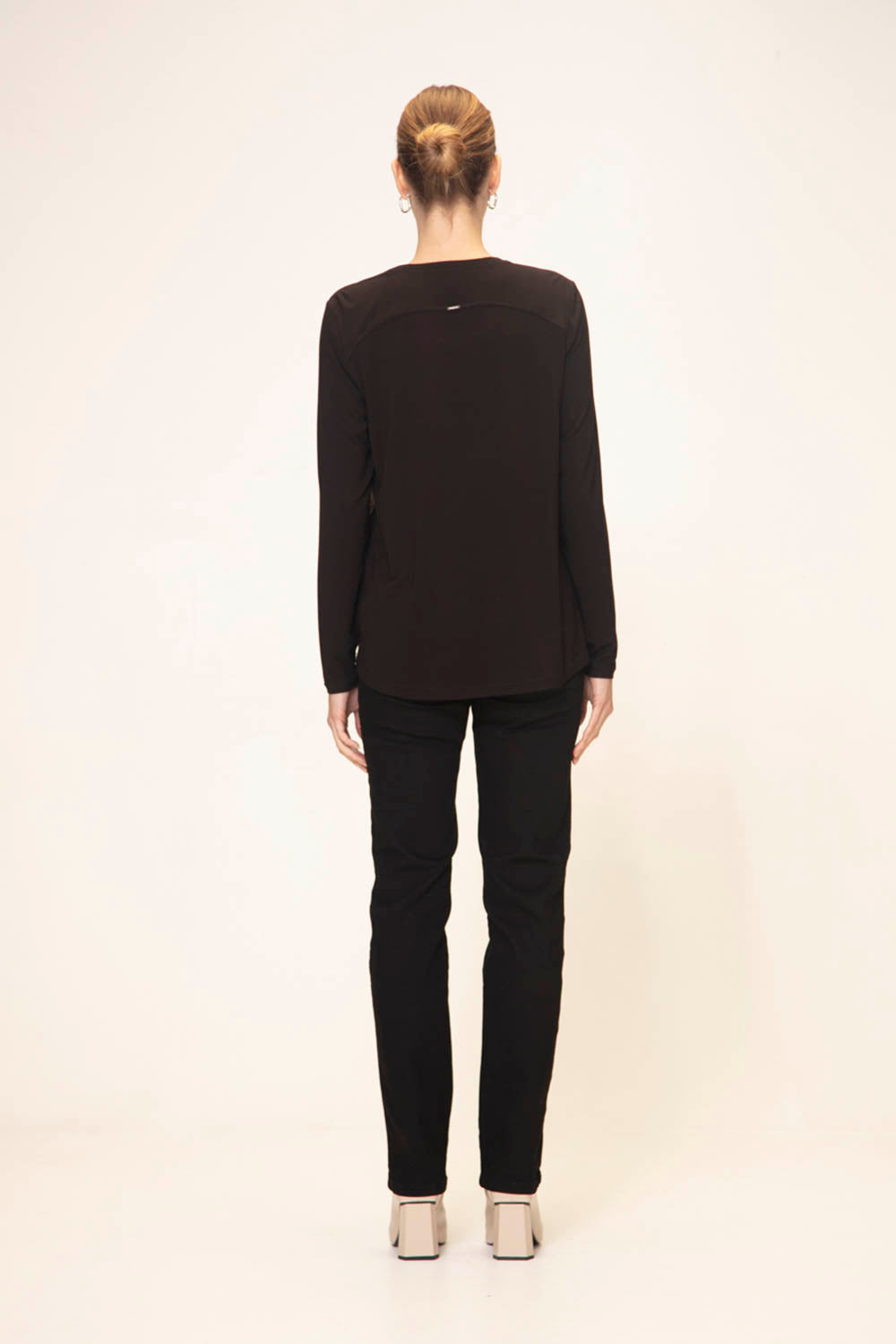 VERGE EVA JEAN - BLACK - THE VOGUE STORE