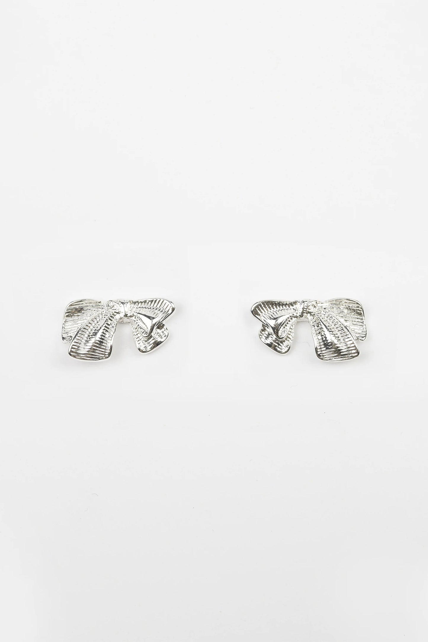 STELLA + GEMMA EARRINGS - SILVER BOWTIFUL - THE VOGUE STORE