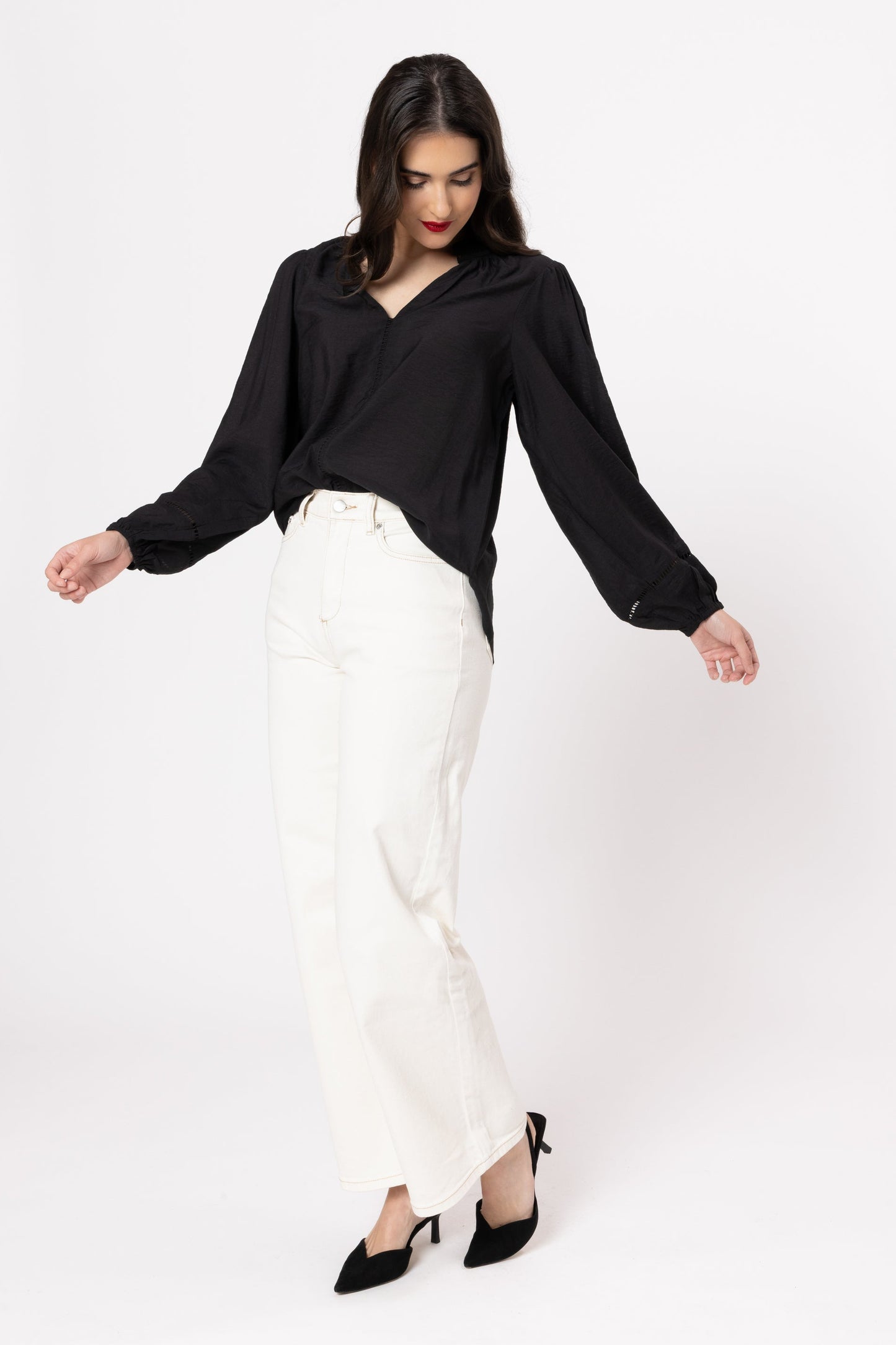 SEEKING LOLA SYLVIE TOP - BLACK - THE VOGUE STORE