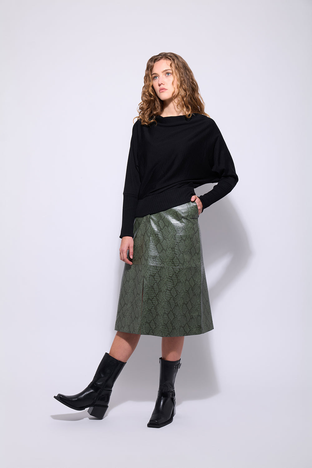 NERIS THE DOLMAN MERINO - BLACK - THE VOGUE STORE