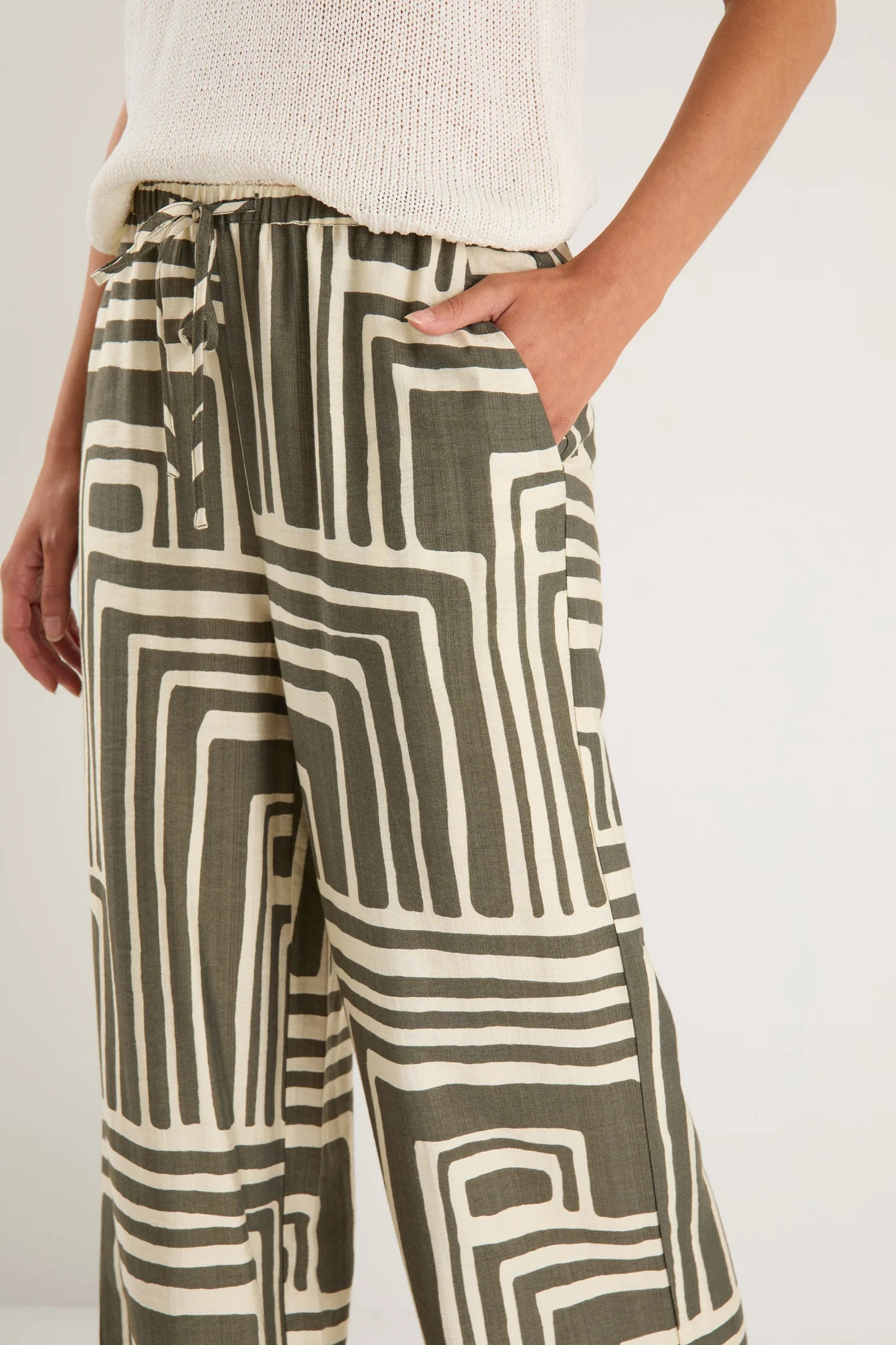 STORIES BE TOLD CONDUCT KHAKI MAZE PRINT PULL ON PANTS - THE VOGUE STORE