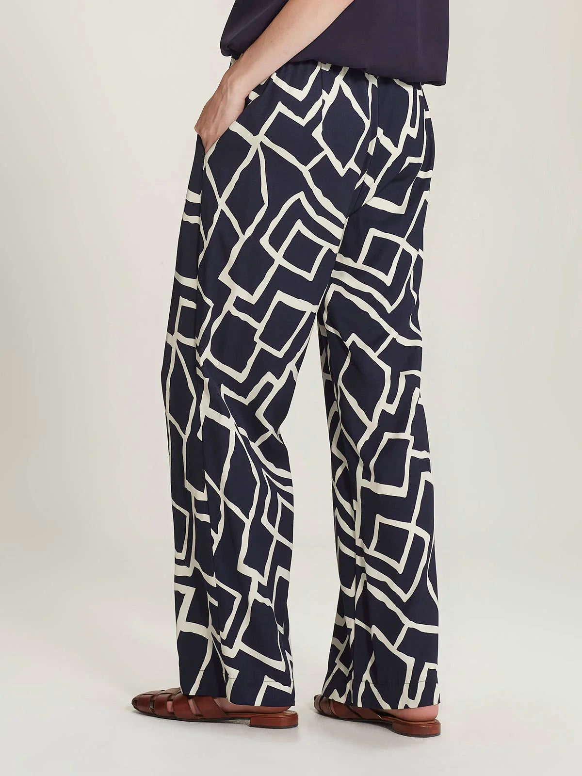 SILLS BENNETT PRINT PANT - NAVY PRINT - THE VOGUE STORE
