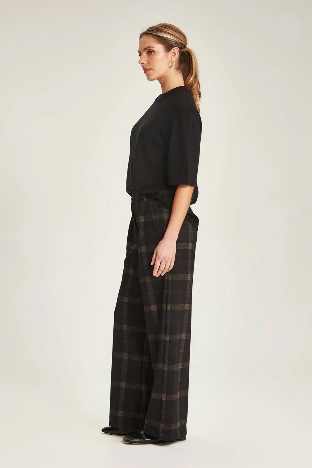 SILLS MACKENNA TEE - BLACK - THE VOGUE STORE