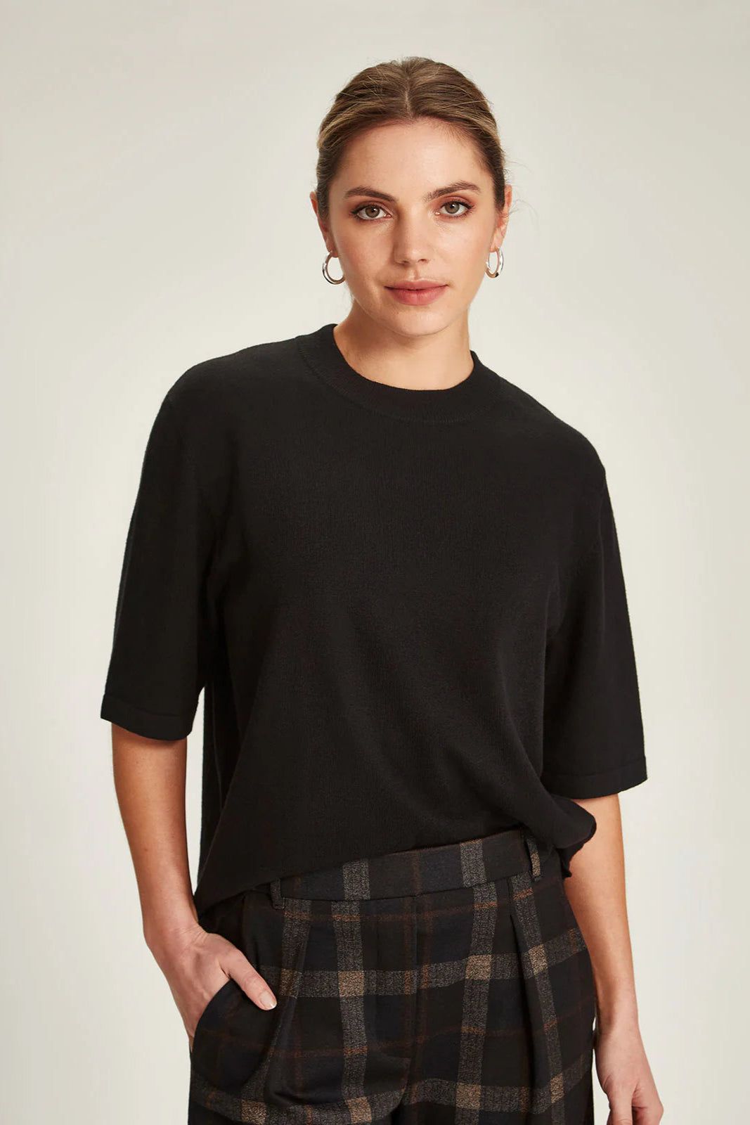 SILLS MACKENNA TEE - BLACK - THE VOGUE STORE