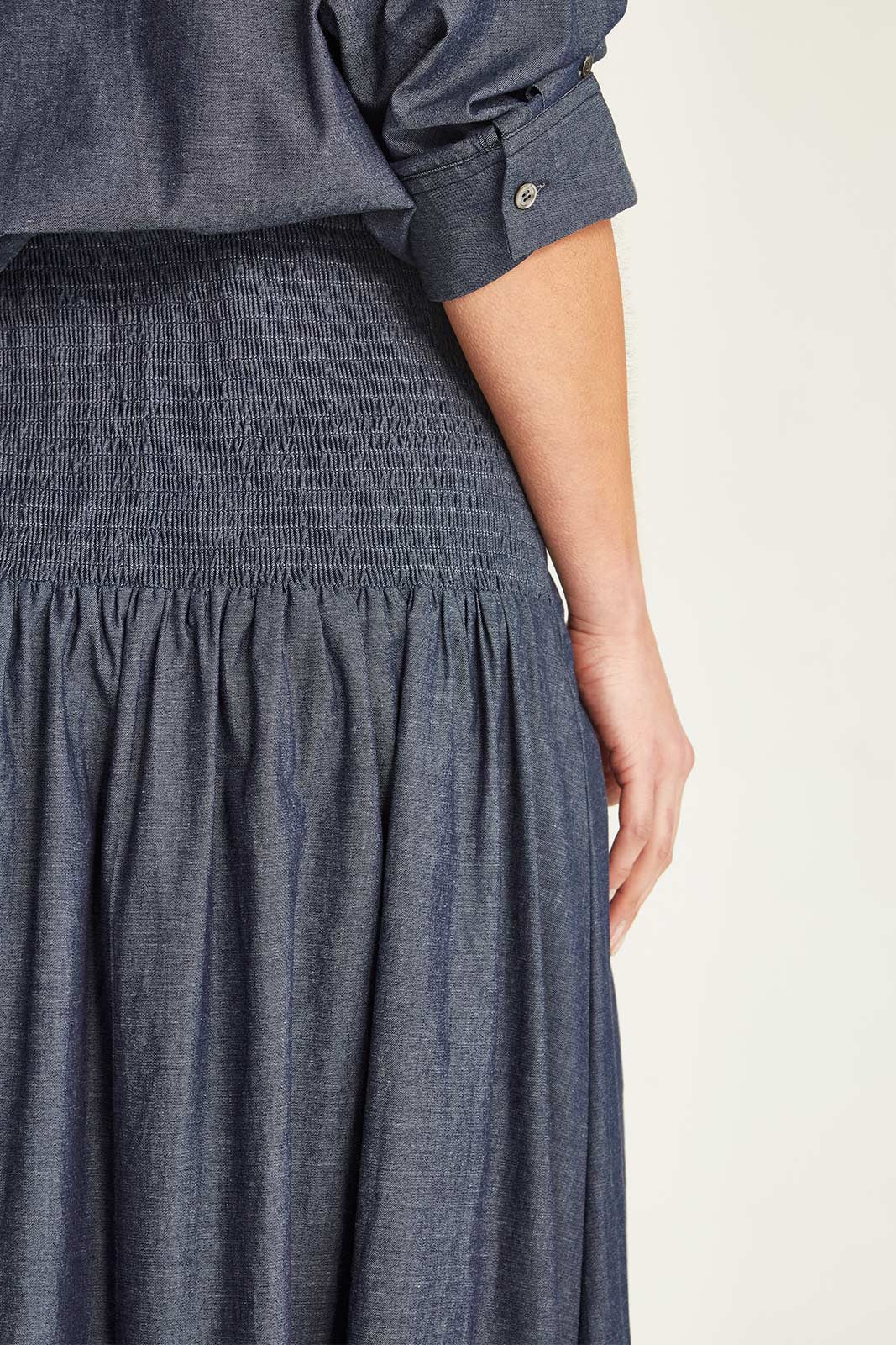 SILLS LORI CHAMBRAY SKIRT - DARK INDIGO - THE VOGUE STORE