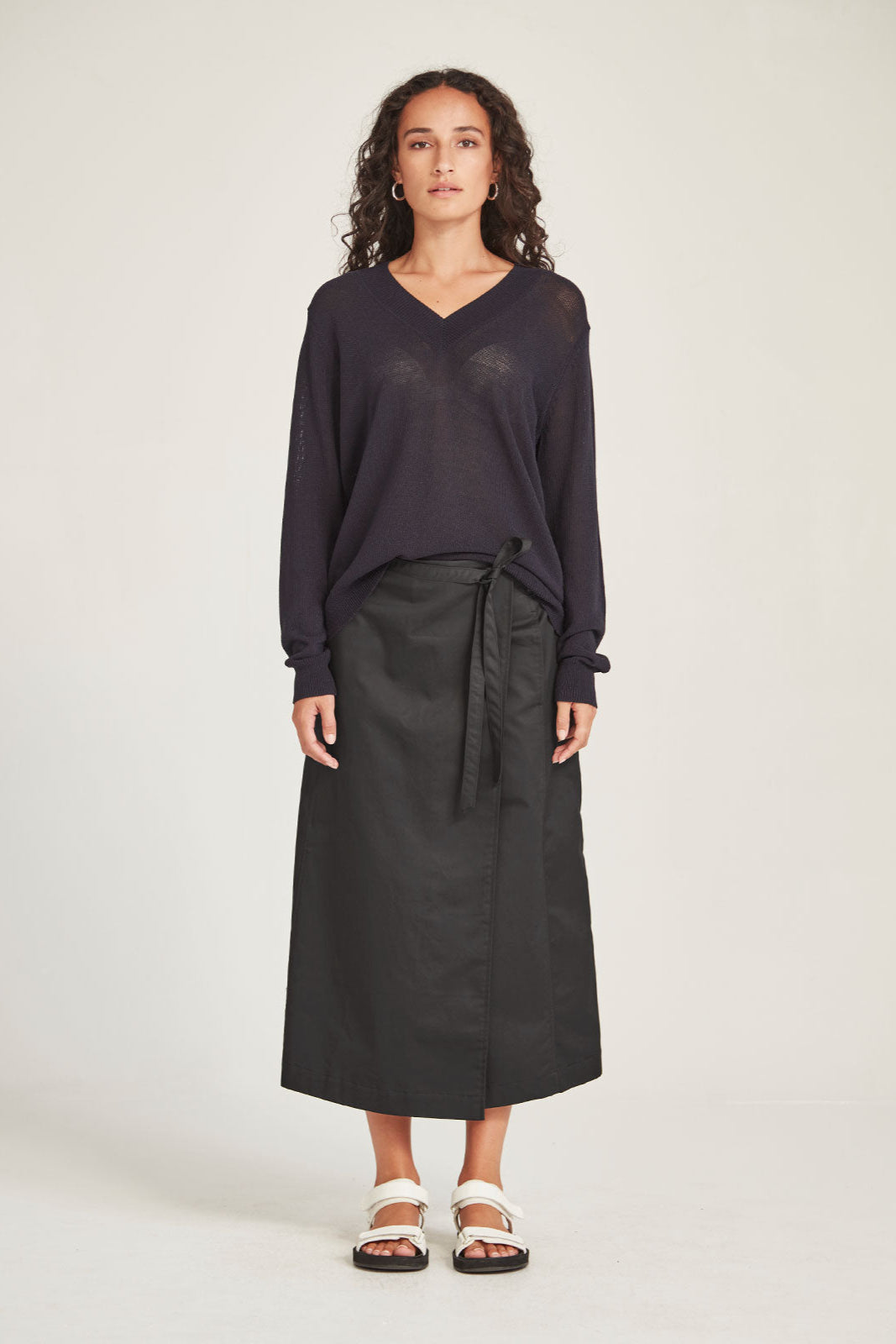 SILLS CARNIVAL V NECK SWEATER - FRENCH NAVY - THE VOGUE STORE