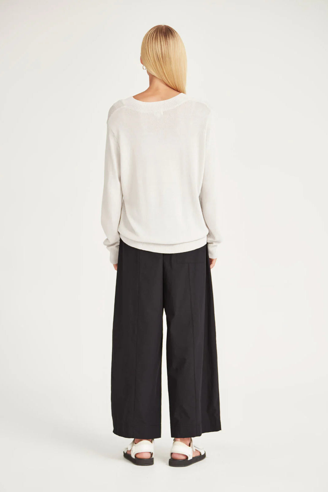 SILLS CARNIVAL V NECK SWEATER - PUMICE - THE VOGUE STORE