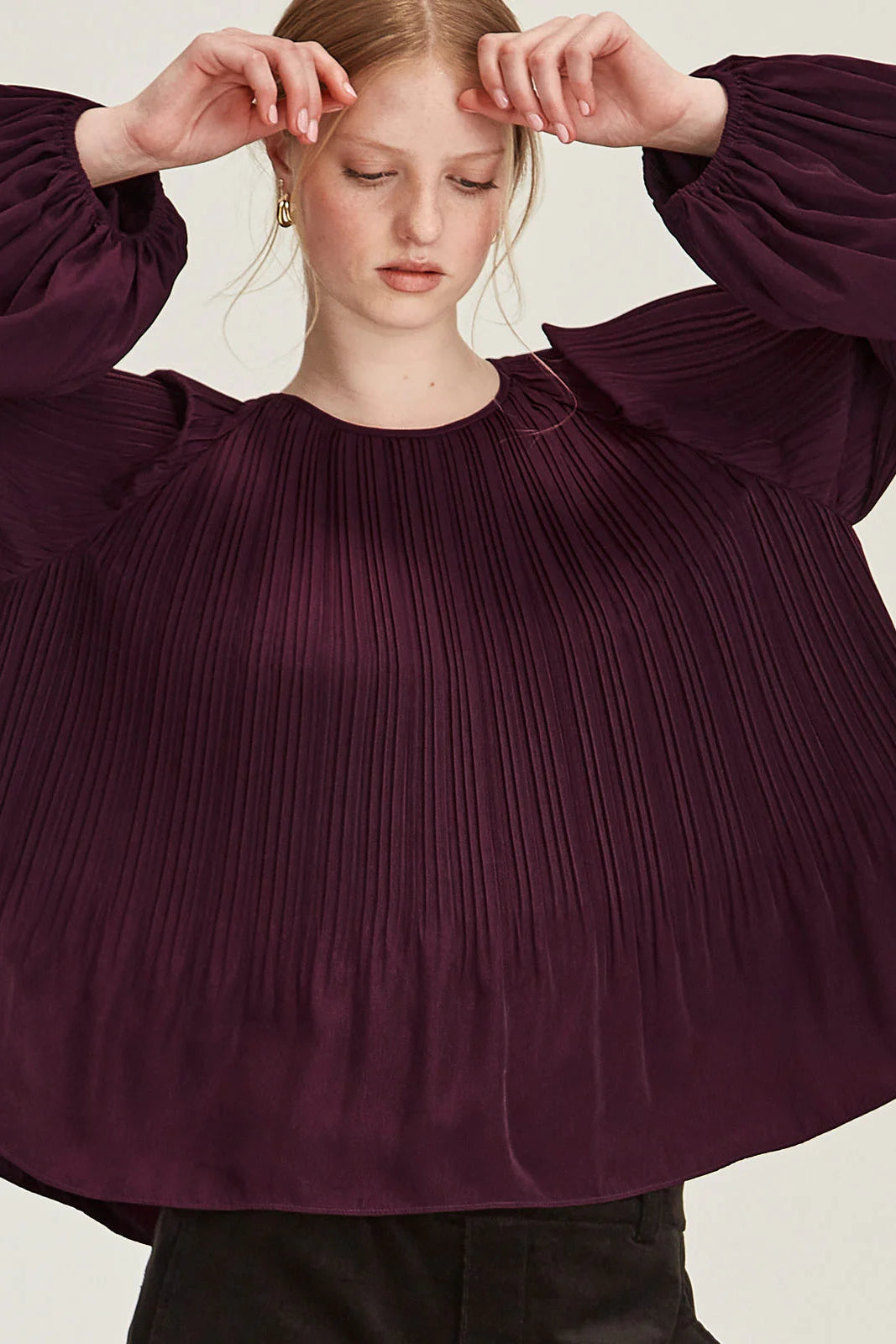SILLS SUMI PLEAT TOP - PLUM - THE VOGUE STORE