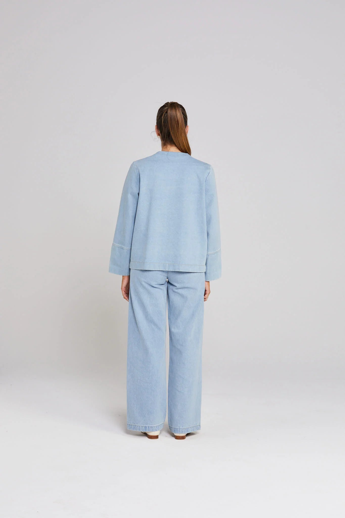 THING THING EMBARK DENIM SHACKET - STONE WASH DENIM - THE VOGUE STORE