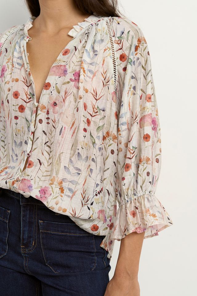 BY ROSA ENCOUNTER GATHERED BUTTON FRONT TOP - CREAM FLORAL - THE VOGUE STORE