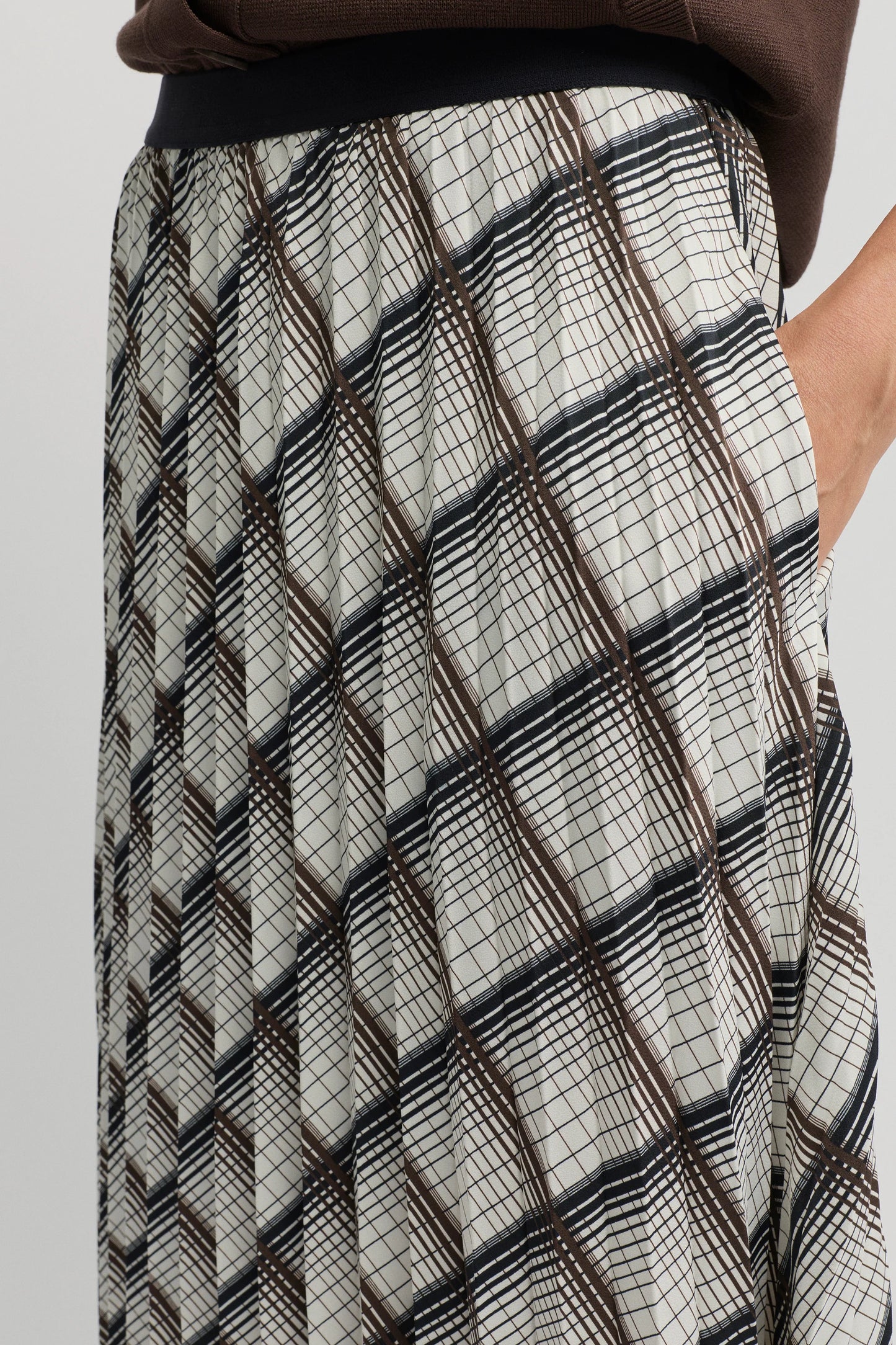 YARRA TRAIL NUVELA SKIRT - THE VOGUE STORE