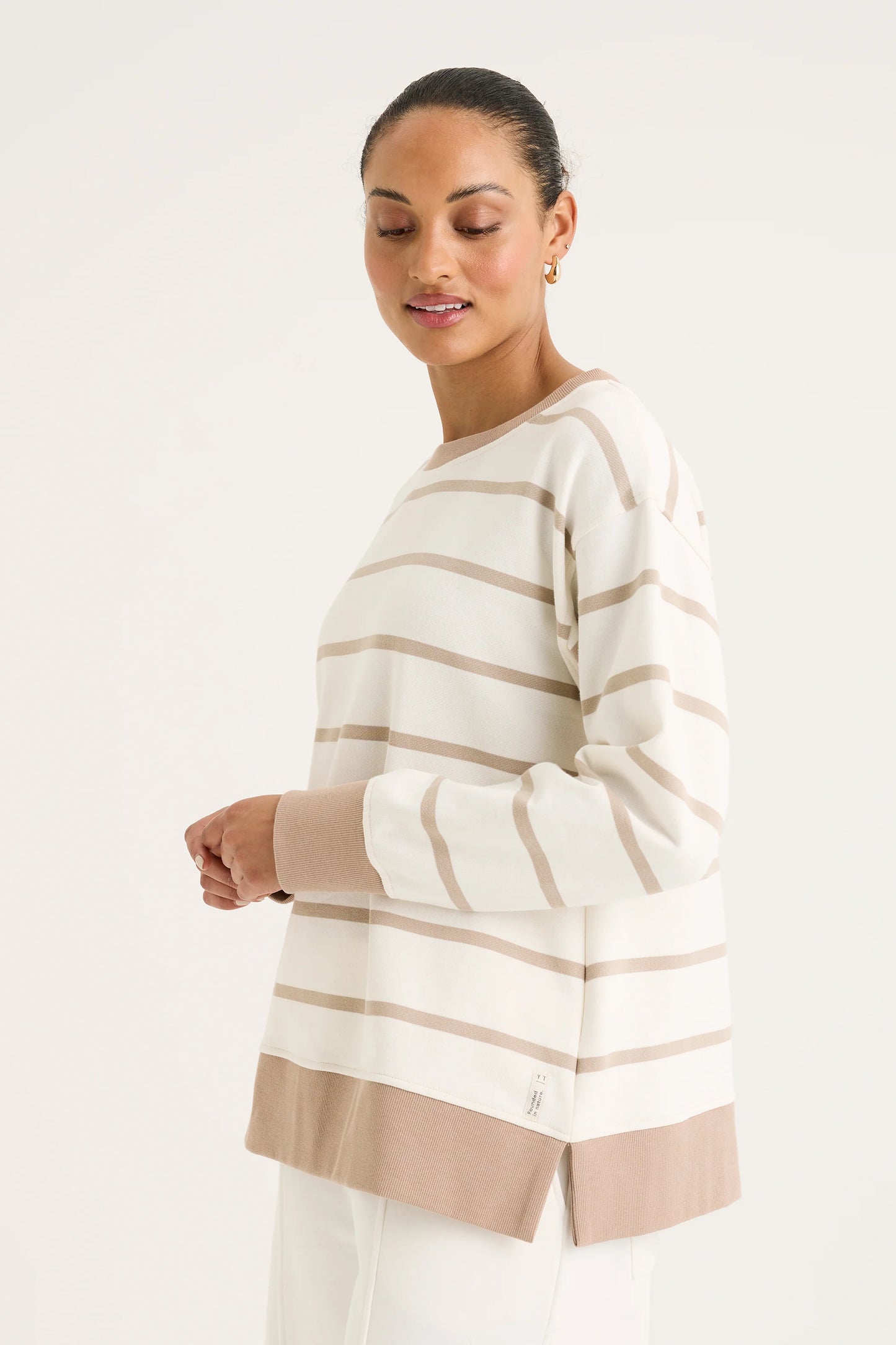 YARRA TRAIL INFINITY SWEAT - THE VOGUE STORE