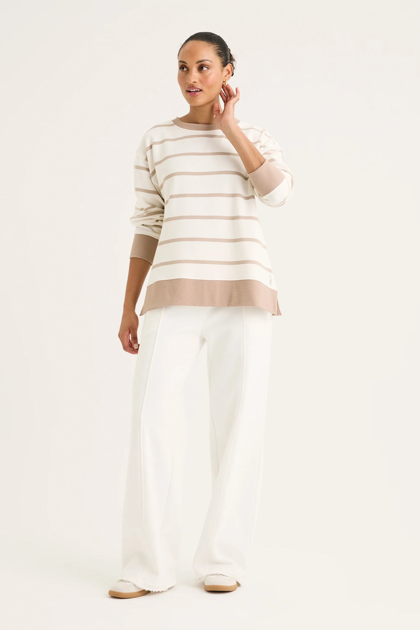 YARRA TRAIL INFINITY SWEAT - THE VOGUE STORE