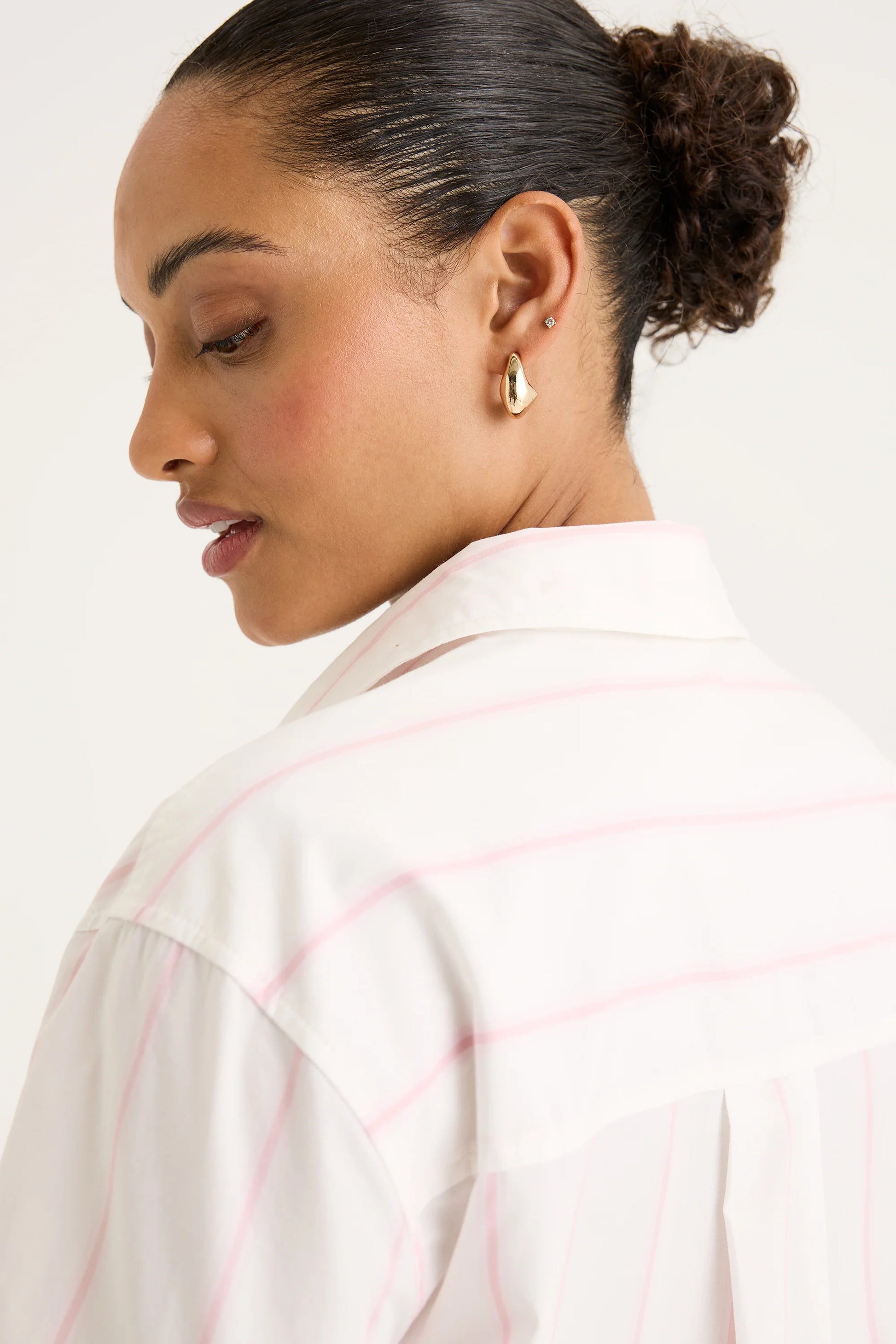 YARRA TRAIL ALLOY SHIRT - WHITE/ICE PINK - THE VOGUE STORE