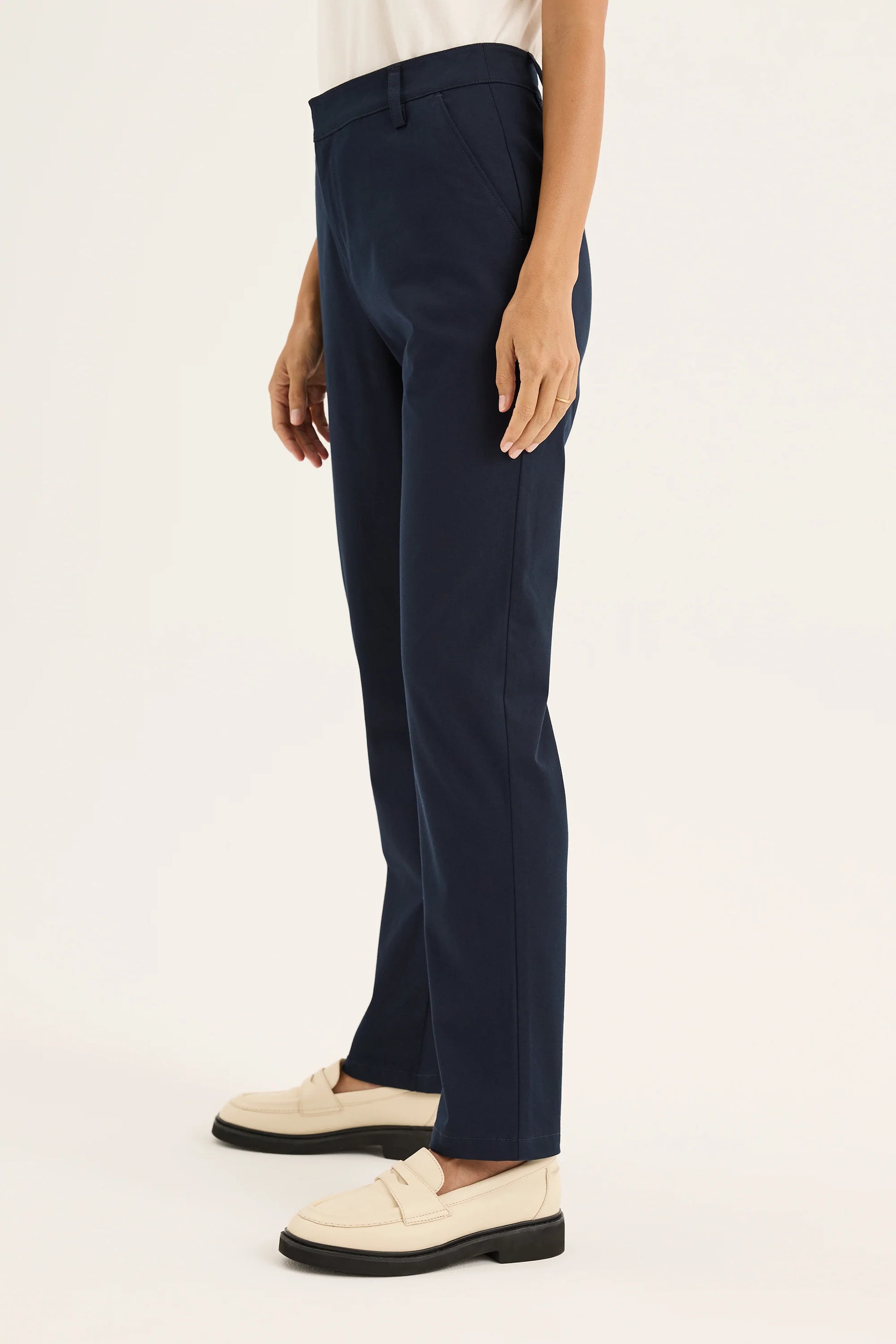 YARRA TRAIL CLASSIC CHINO - NAVY - THE VOGUE STORE