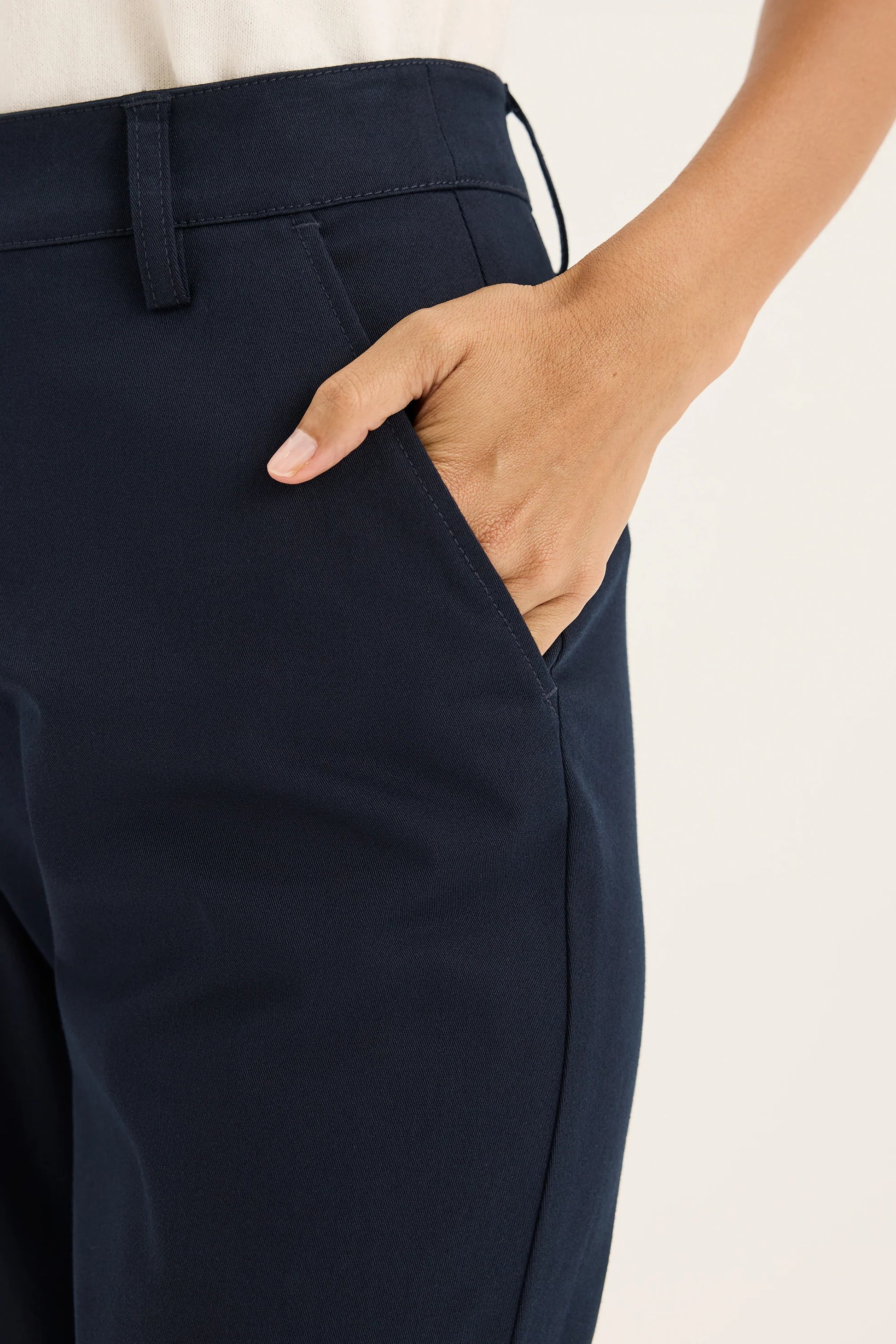 YARRA TRAIL CLASSIC CHINO - NAVY - THE VOGUE STORE