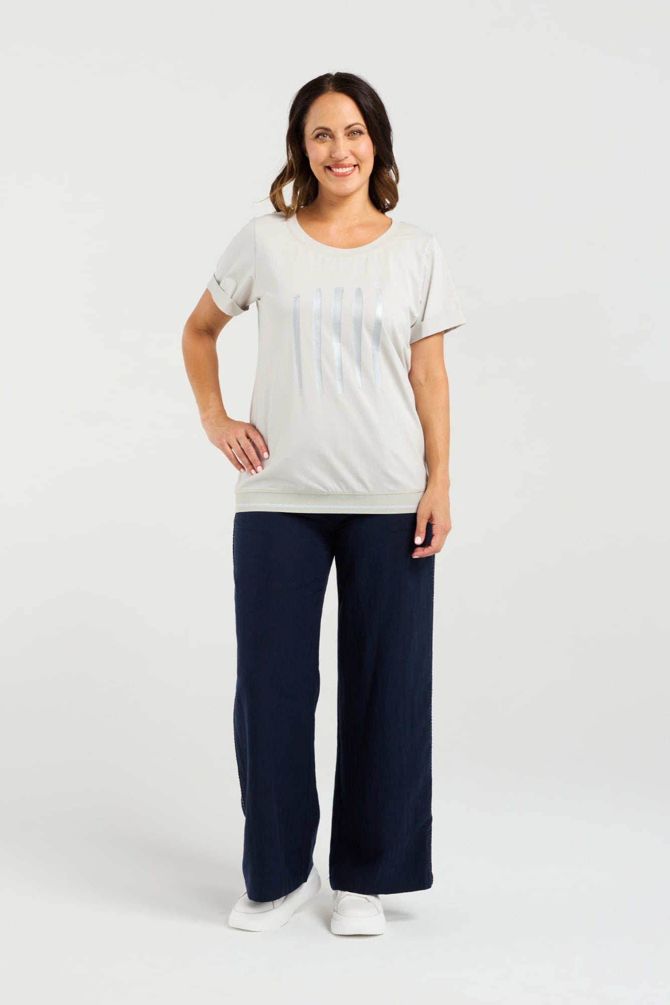 ZAFINA MIA T-SHIRT - GREY. -THE VOGUE STORE