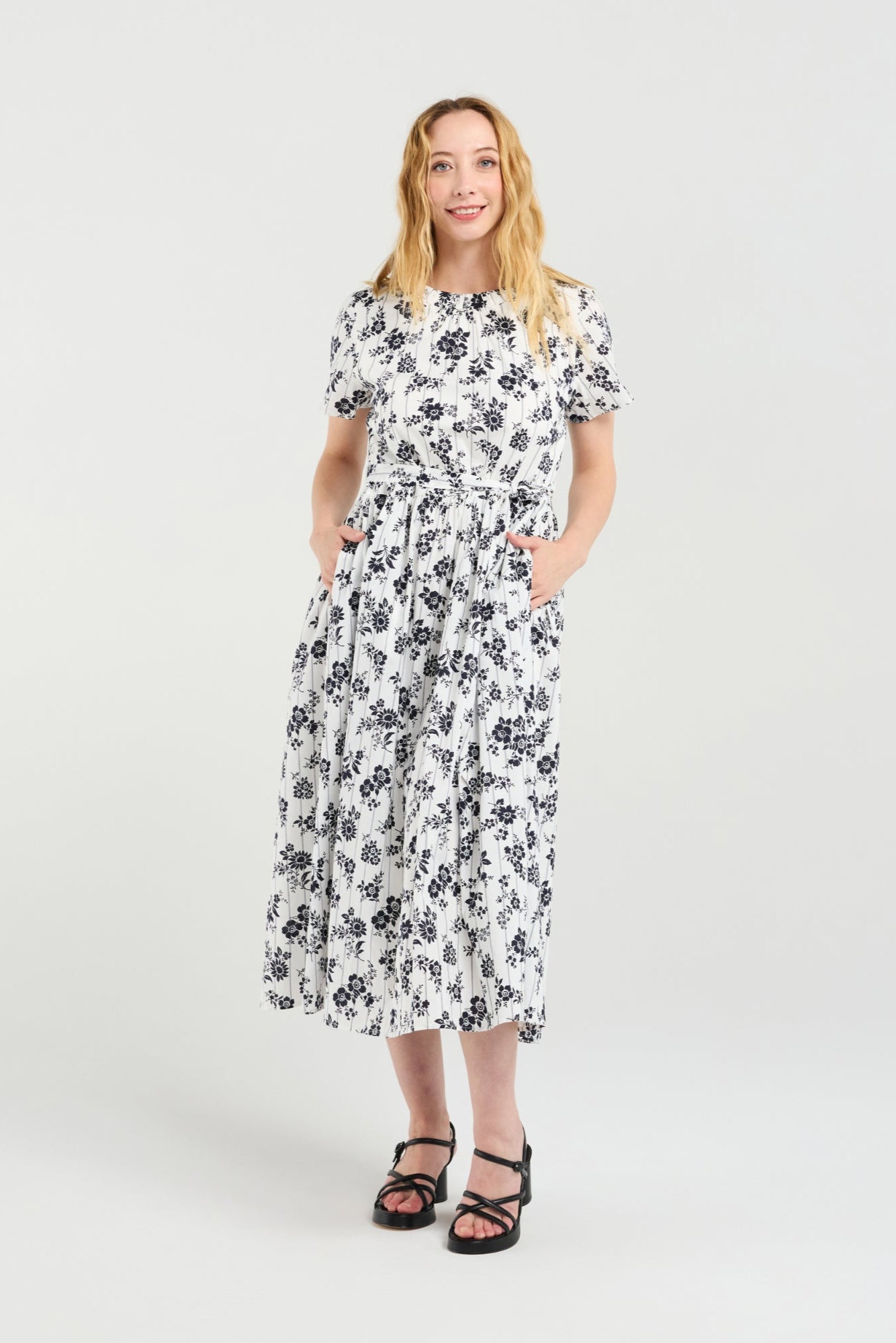 ZAFINA SCARLETT DRESS -  FLORALINE - THE VOGUE STORE