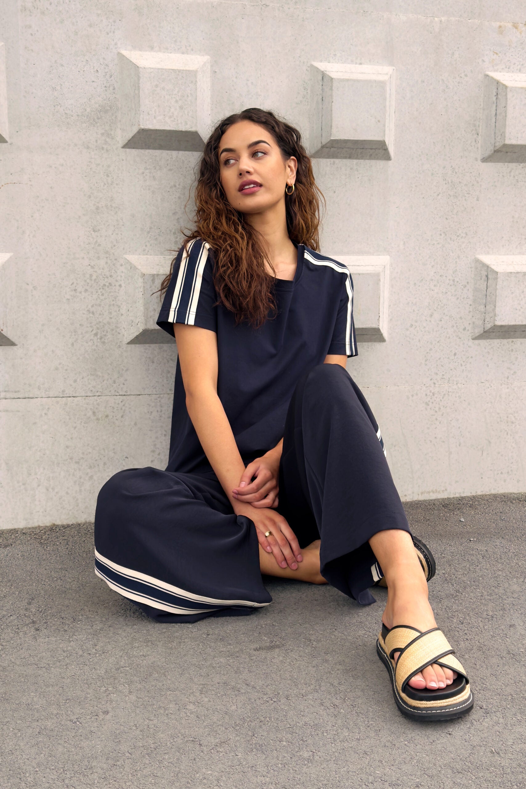 MADLY SWEETLY LINEAR TEE - NAVY - THE VOGUE STORE