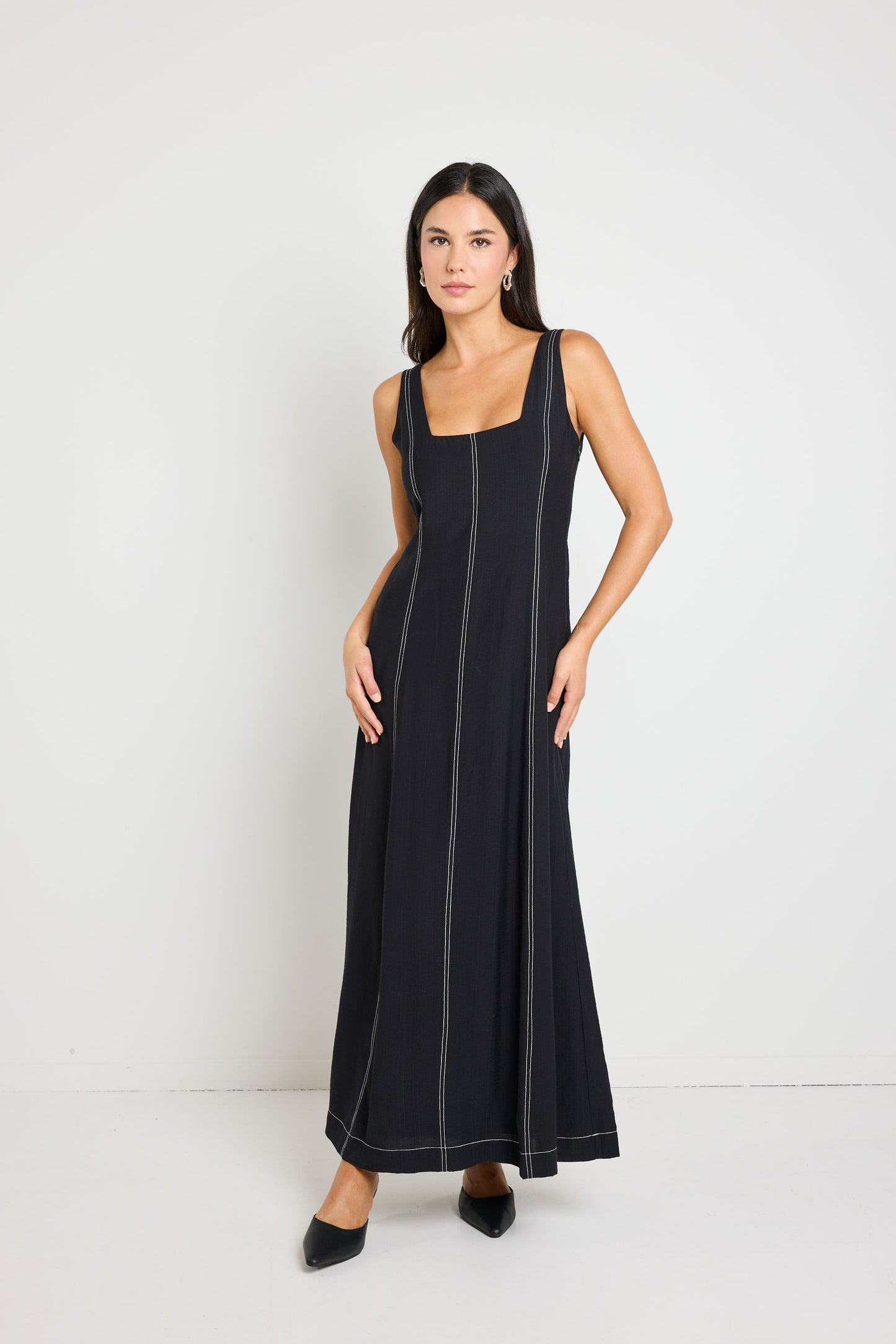 STORIES TO BE TOLD INDEX BLACK SLEEVELESS SQUARE NECK CONTRAST MAXI DRESS - BLACK - THE VOGUE STORE
