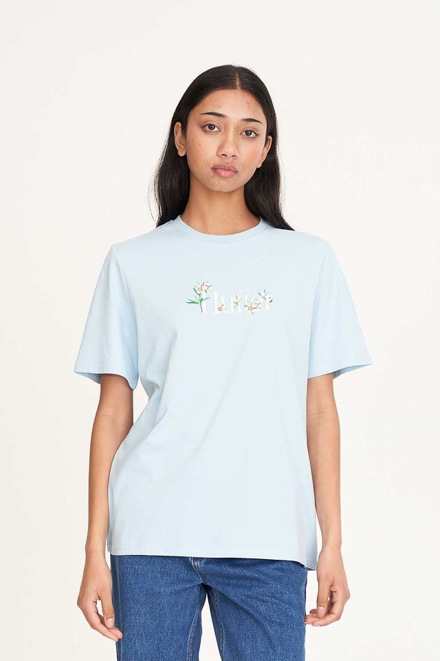 HUFFER CLASSIC TEE 170/NECTAR - ICE BLUE - THE VOGUE STORE