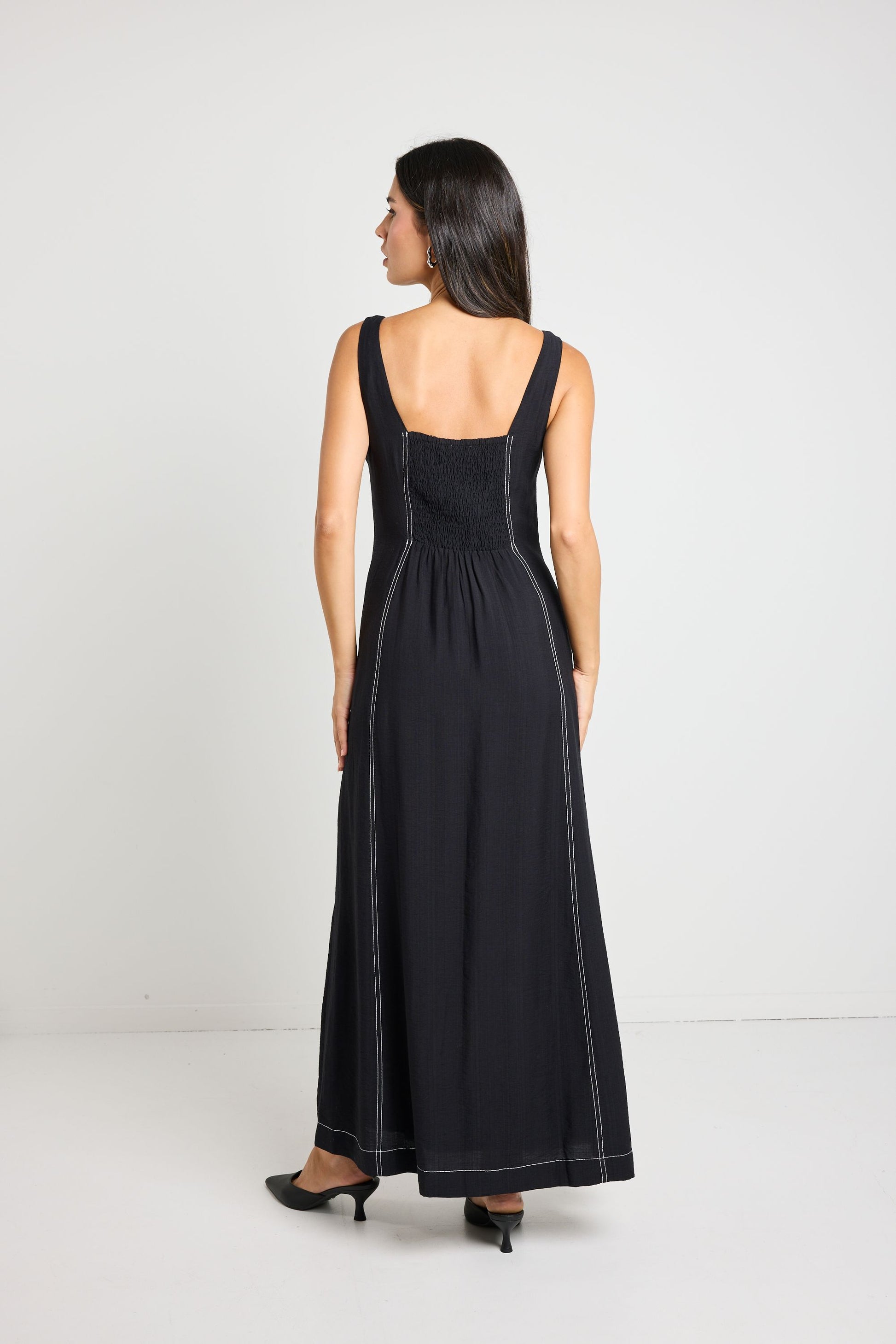 STORIES TO BE TOLD INDEX BLACK SLEEVELESS SQUARE NECK CONTRAST MAXI DRESS - BLACK - THE VOGUE STORE