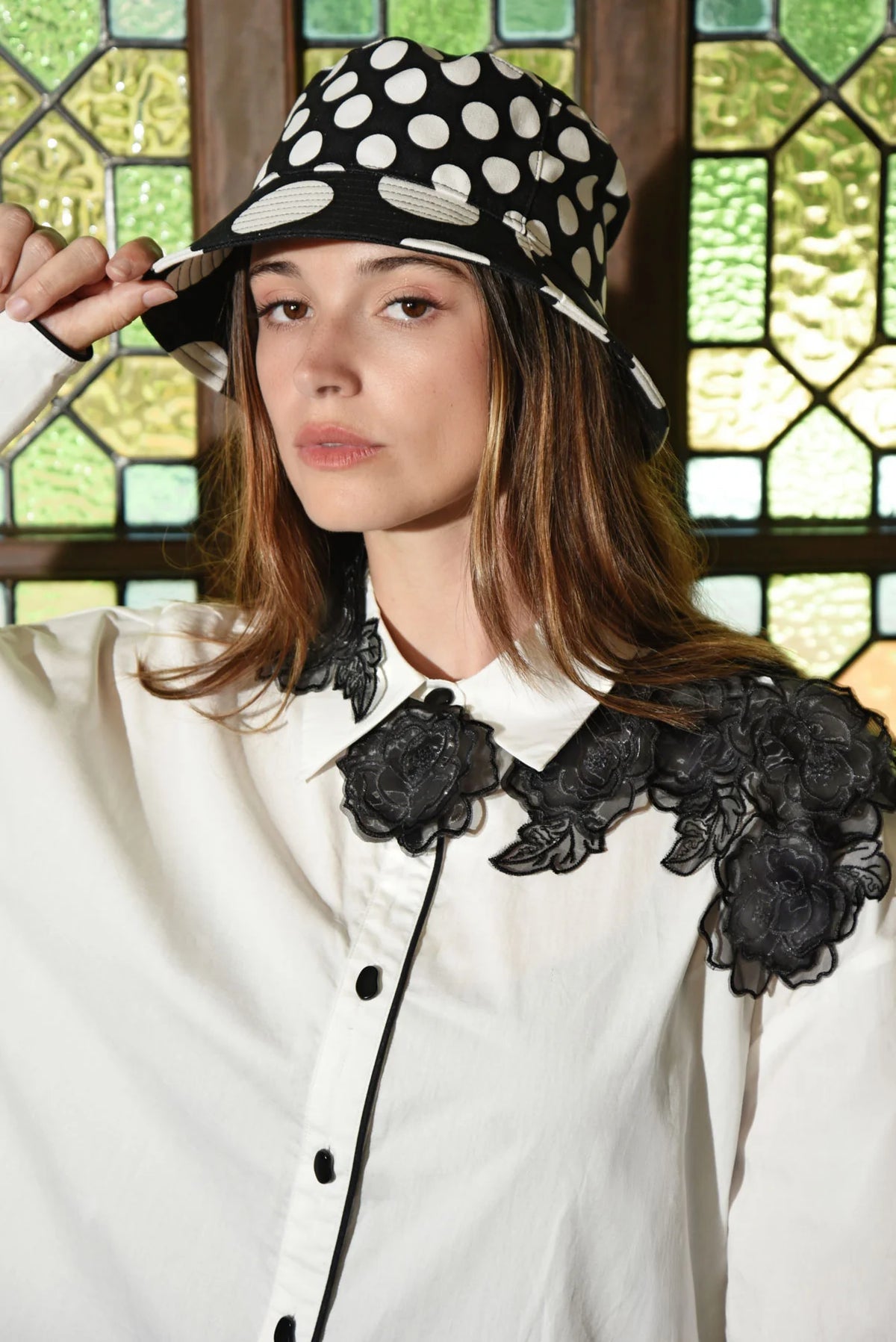CURATE BEST BUDS SHIRT - WHITE - THE VOGUE STORE