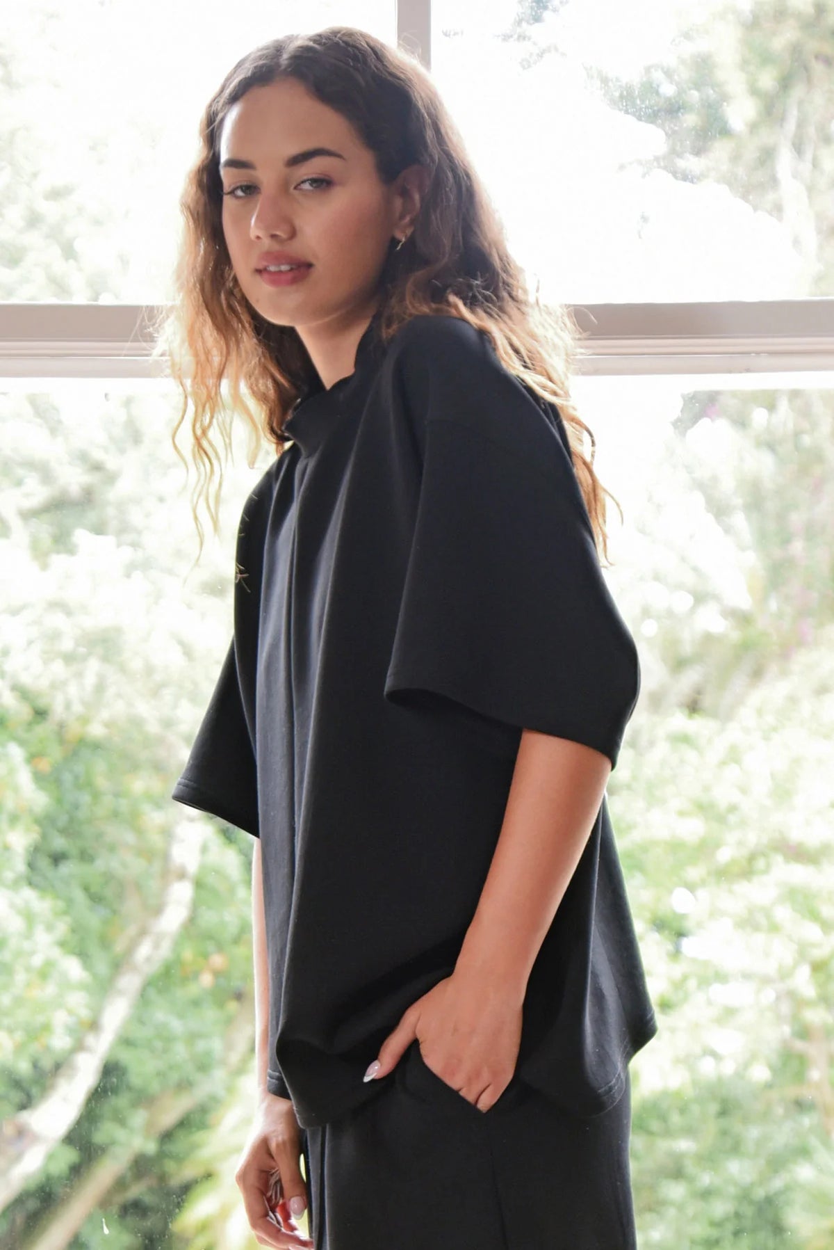 CURATE LOUNGE EFFECT TOP - BLACK - THE VOGUE STORE