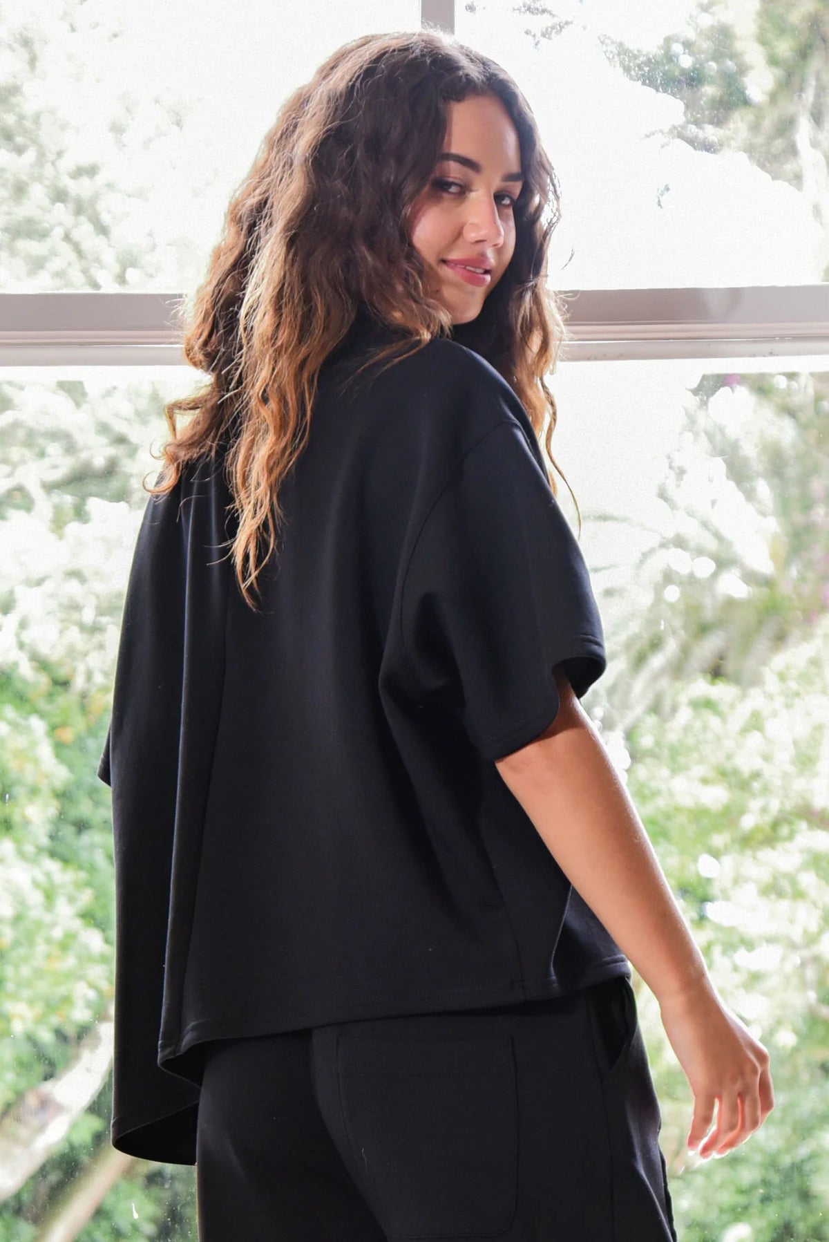 CURATE LOUNGE EFFECT TOP - BLACK - THE VOGUE STORE