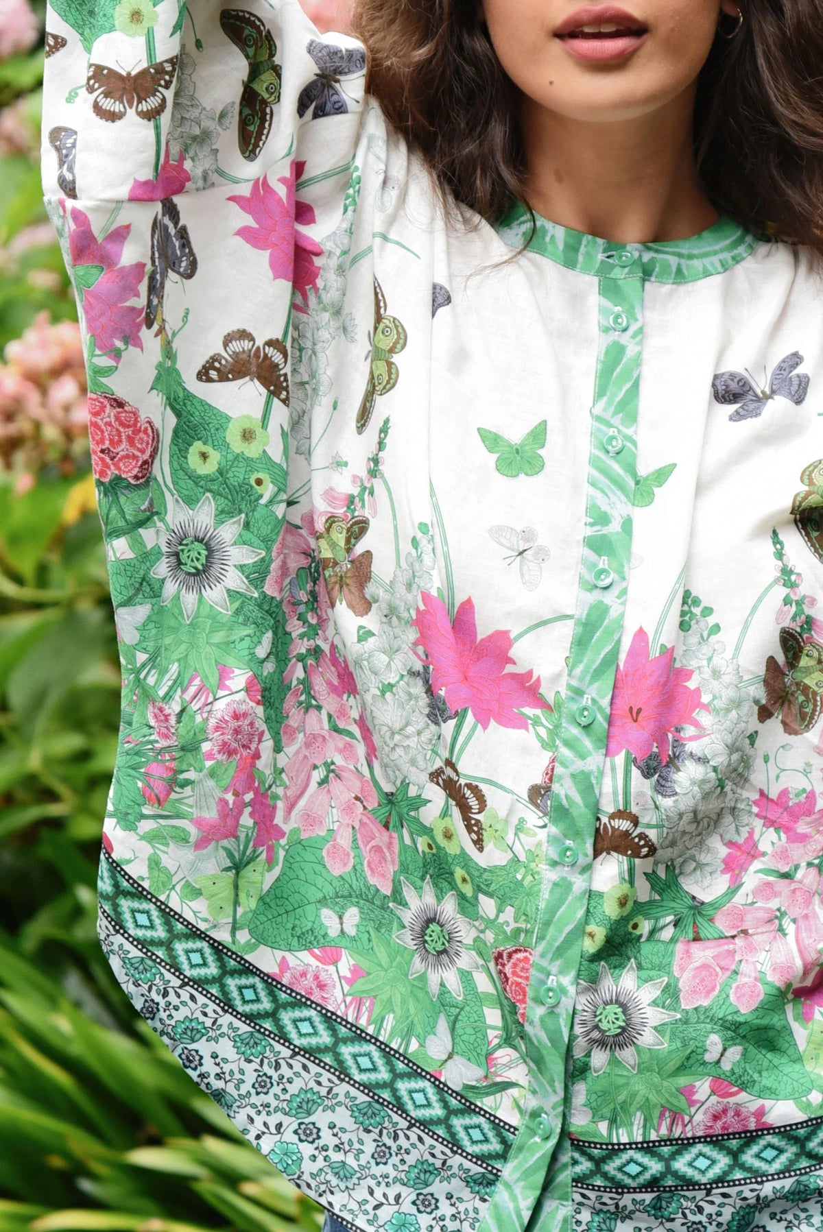 CURATE EMBRACE THE PRESENT SHIRT - FLORAL BORDER - THE VOGUE STORE