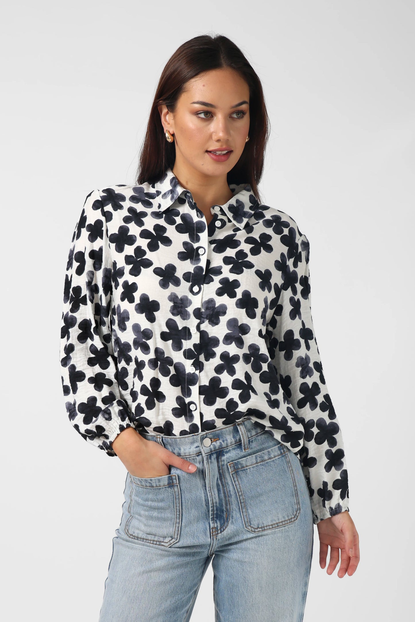 STELLA + GEMMA CHARLOTTE SHIRT - NAVY FLOWERS - THE VOGUE STORE